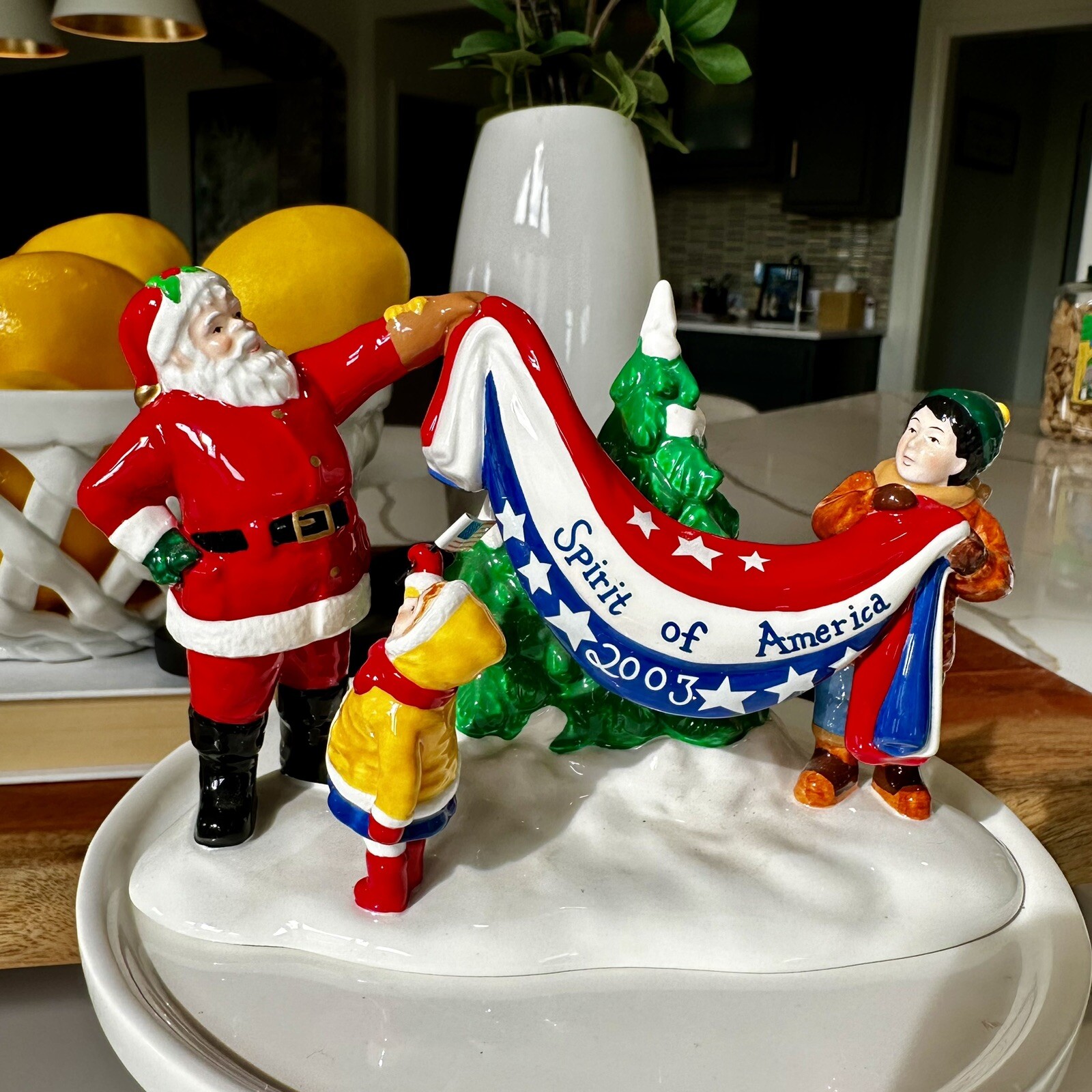 Dept 56 Snow Village Santa Comes To Town 2003 #56.55194 Christmas Patriotic