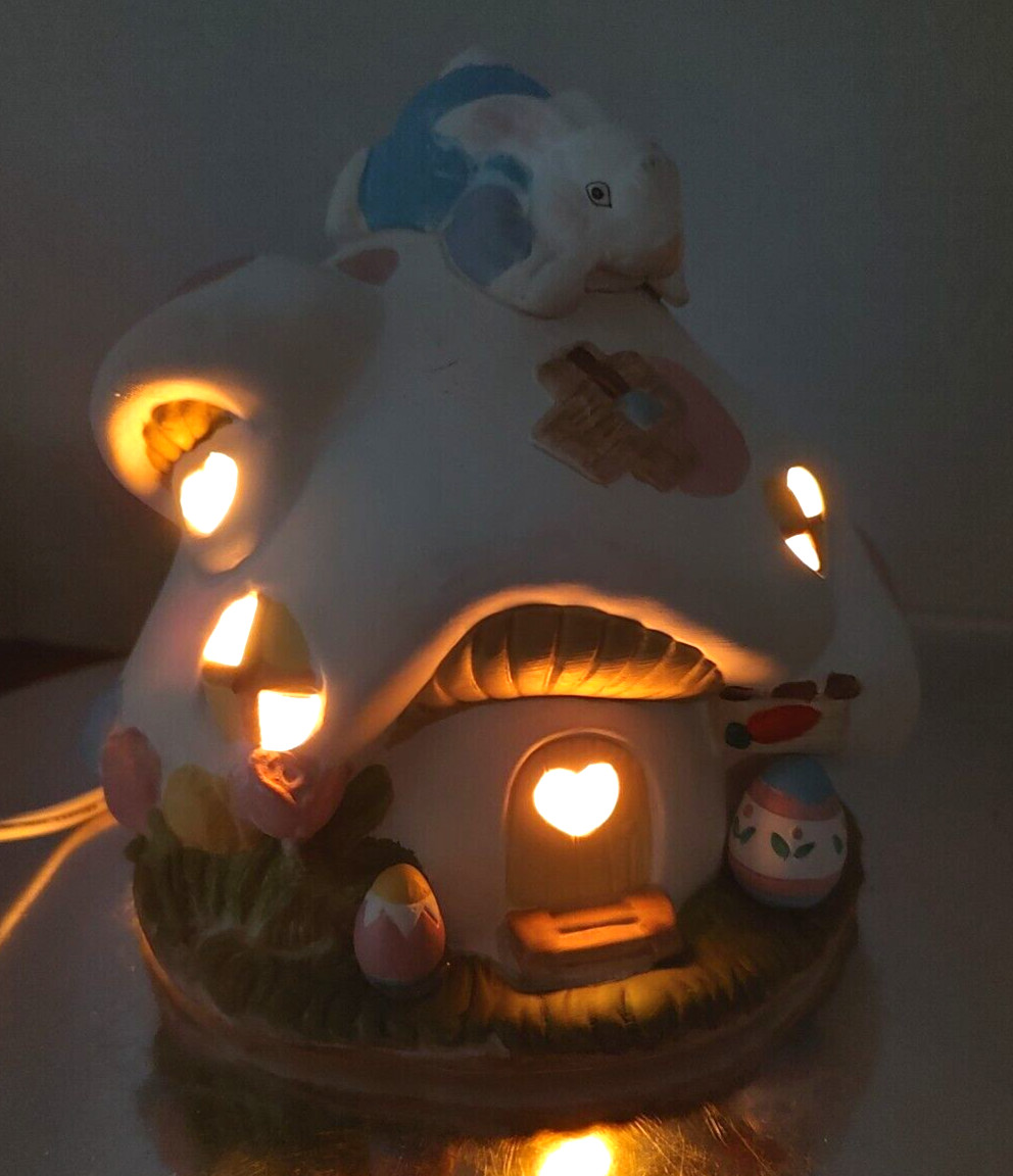 Pacific Rim VTG 1992 2305 Easter Ceramic Toadstool Bunny House Pre-Owned