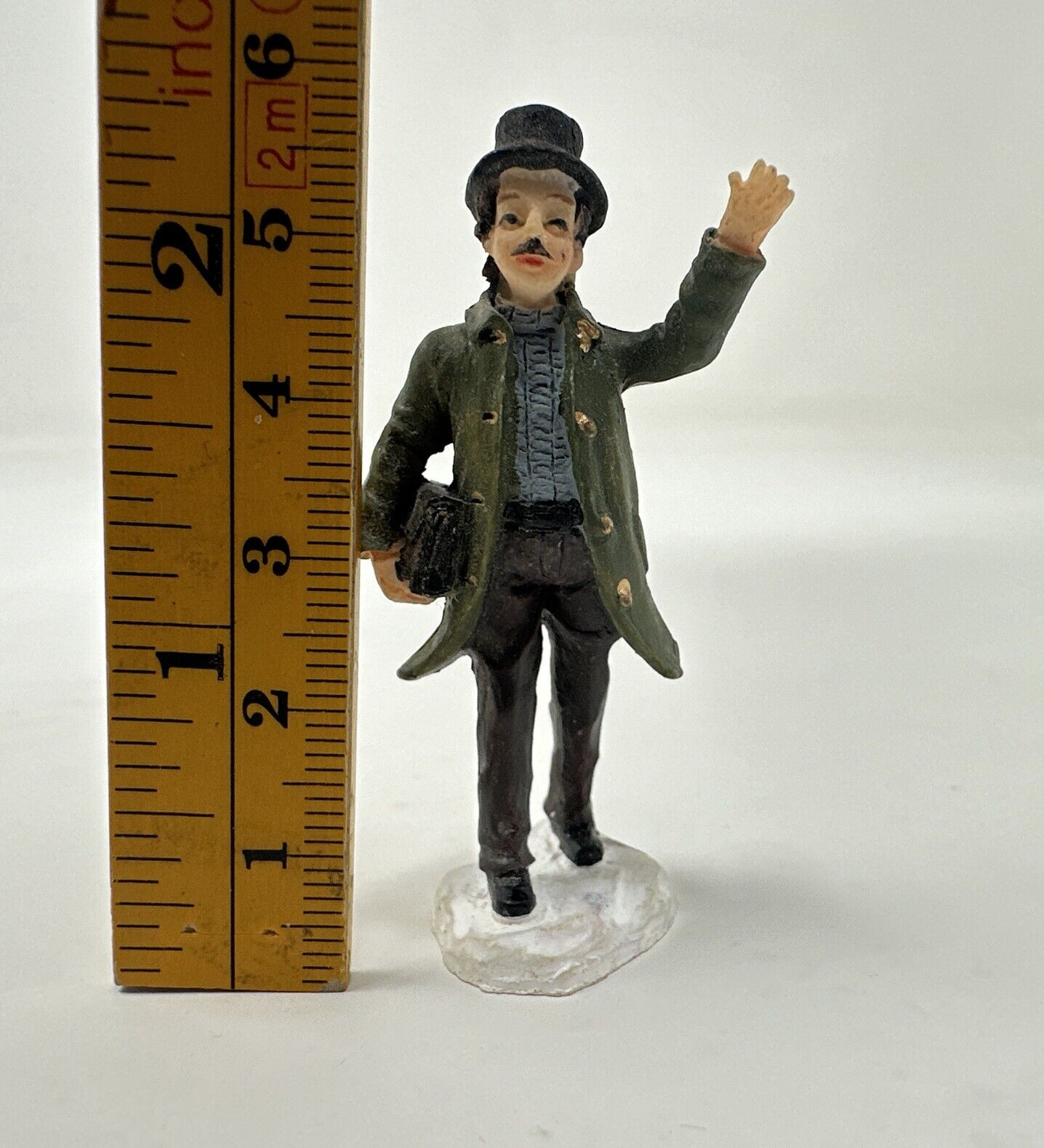 2003 Grandeur Noel Victorian Village WAVING MAN Figurine FOR REPLACEMENT 2.25″