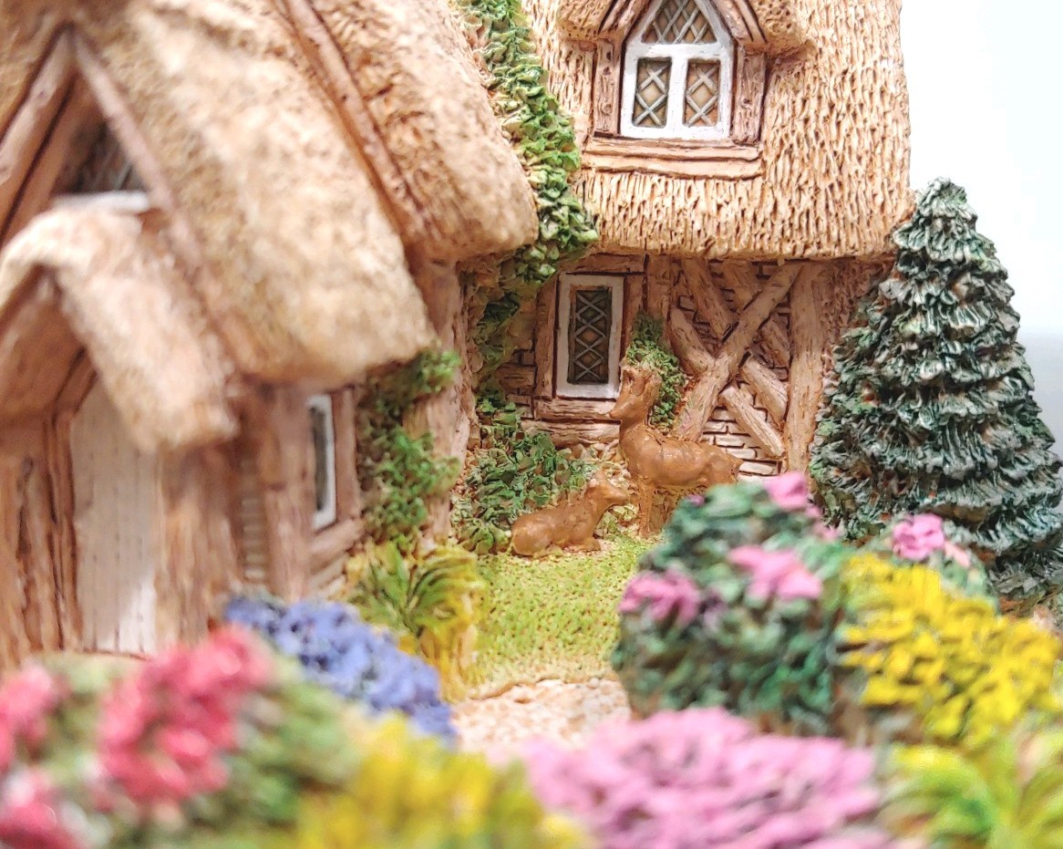 Lilliput Lane Woodman’s Retreat Collector’s Club Special Exc. Cond. No Box As-Is
