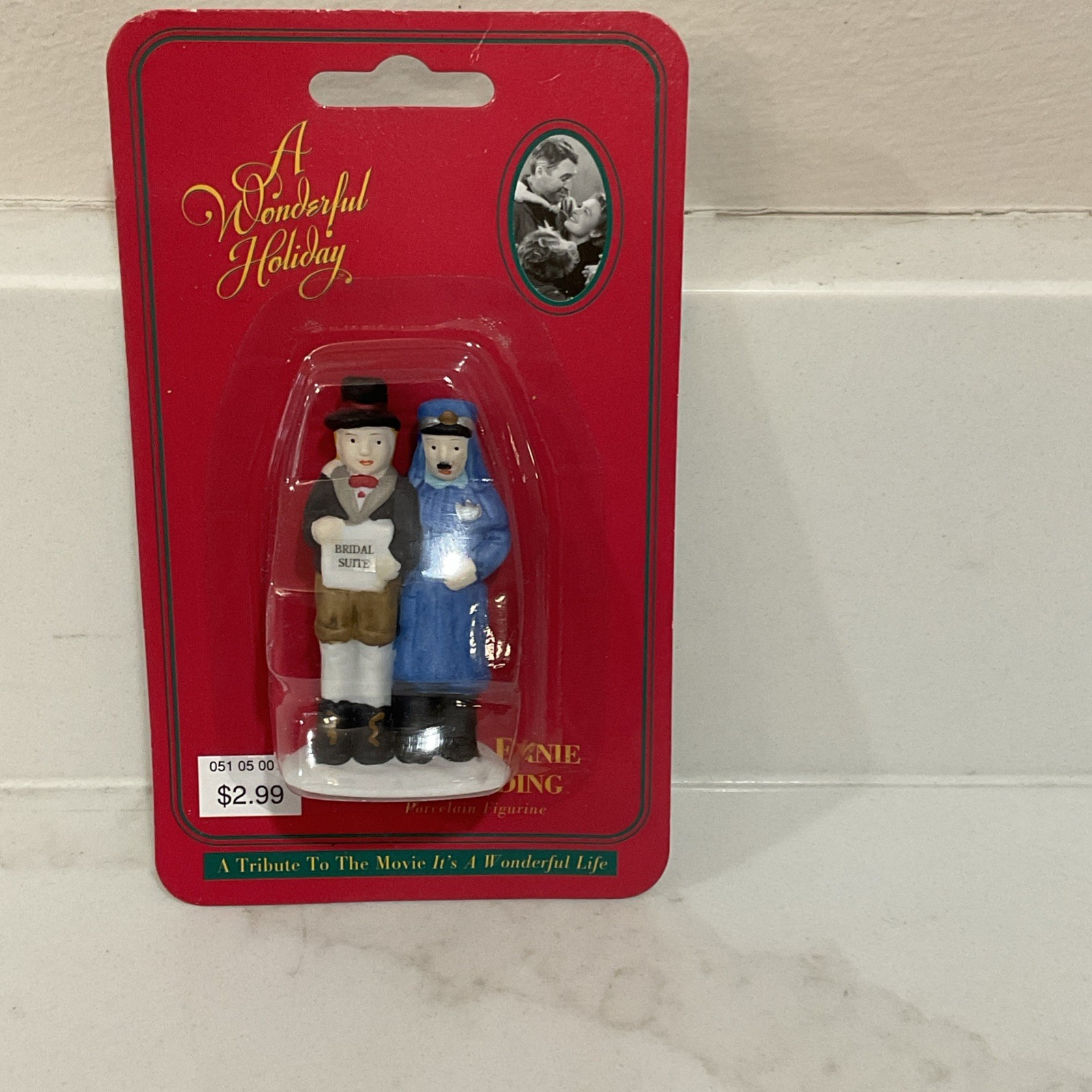 1997 It’s A Wonderful Life Bert & Ernie Serenading Porcelain Figurine New Sealed
