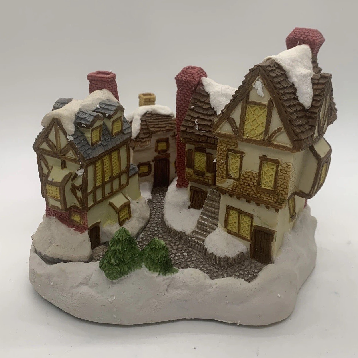 1987 Museum Robin’s Cove STRATFORD CLOSE IN THE SNOW-House RC05-COLLECTIBLE