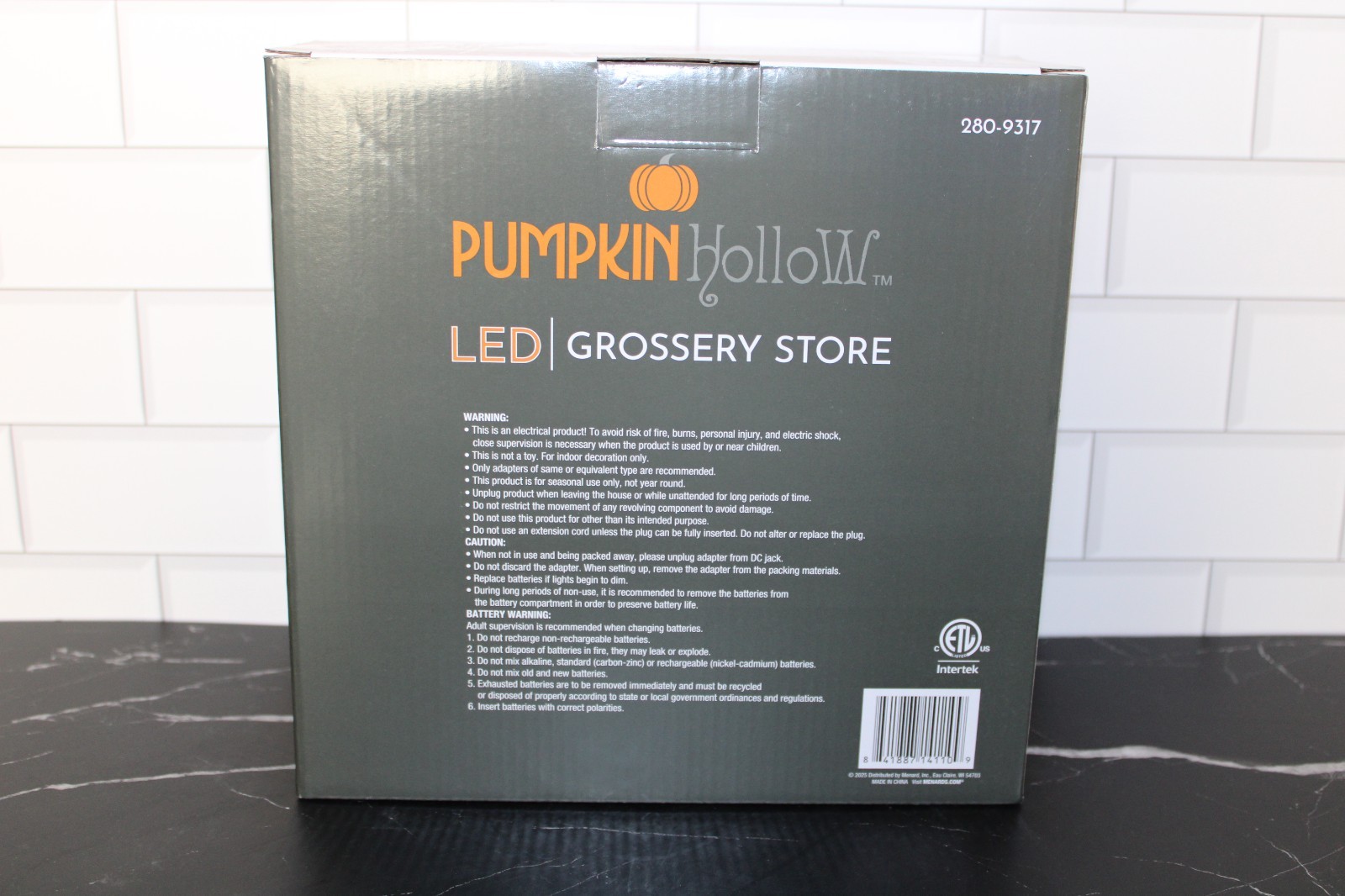 8″LED Musical Spooky Grossery Store Tabletop Halloween Lighted Village Decor NWT