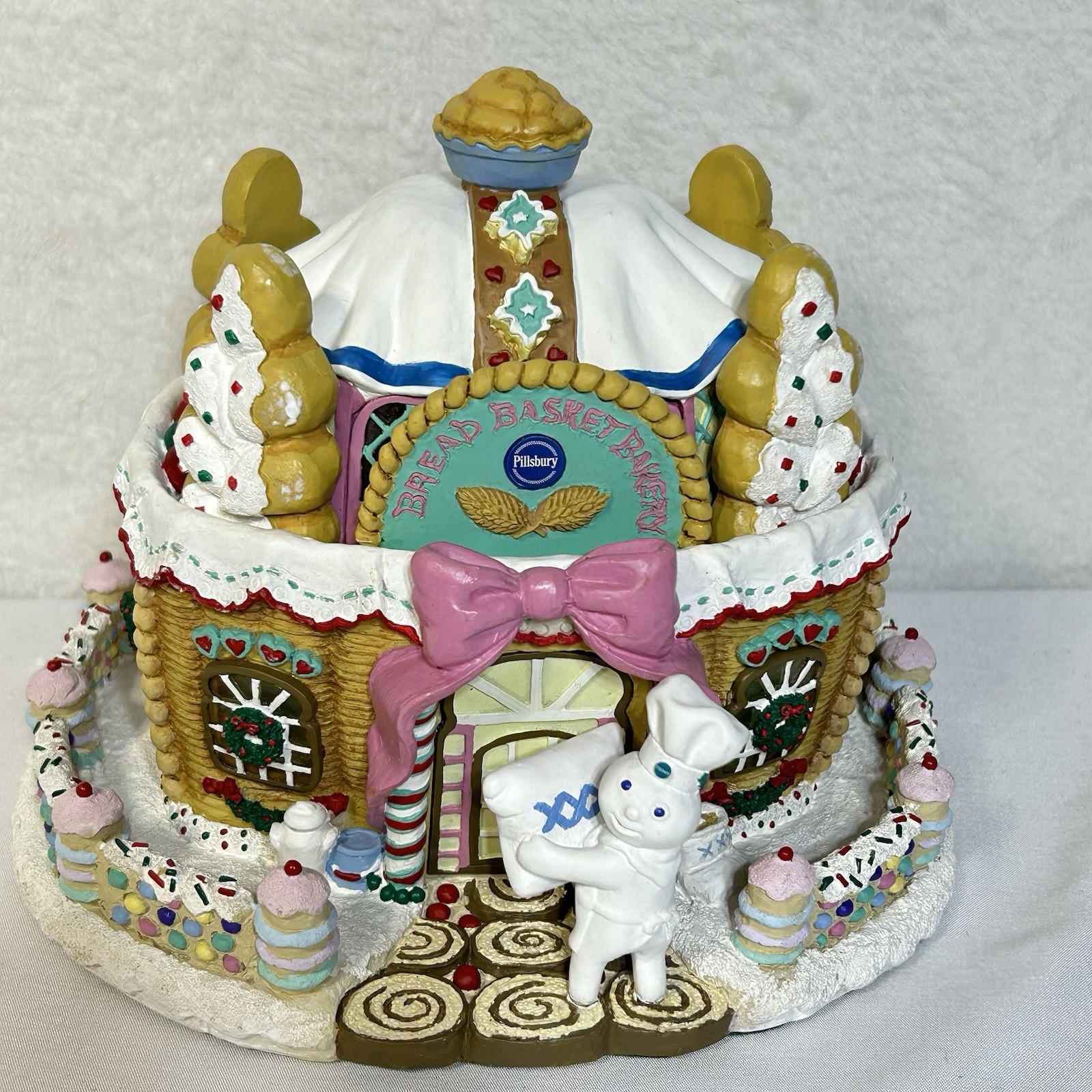 Danbury Mint 1999 Lighted Bread Basket Bakery Pillsbury Doughboy Village House