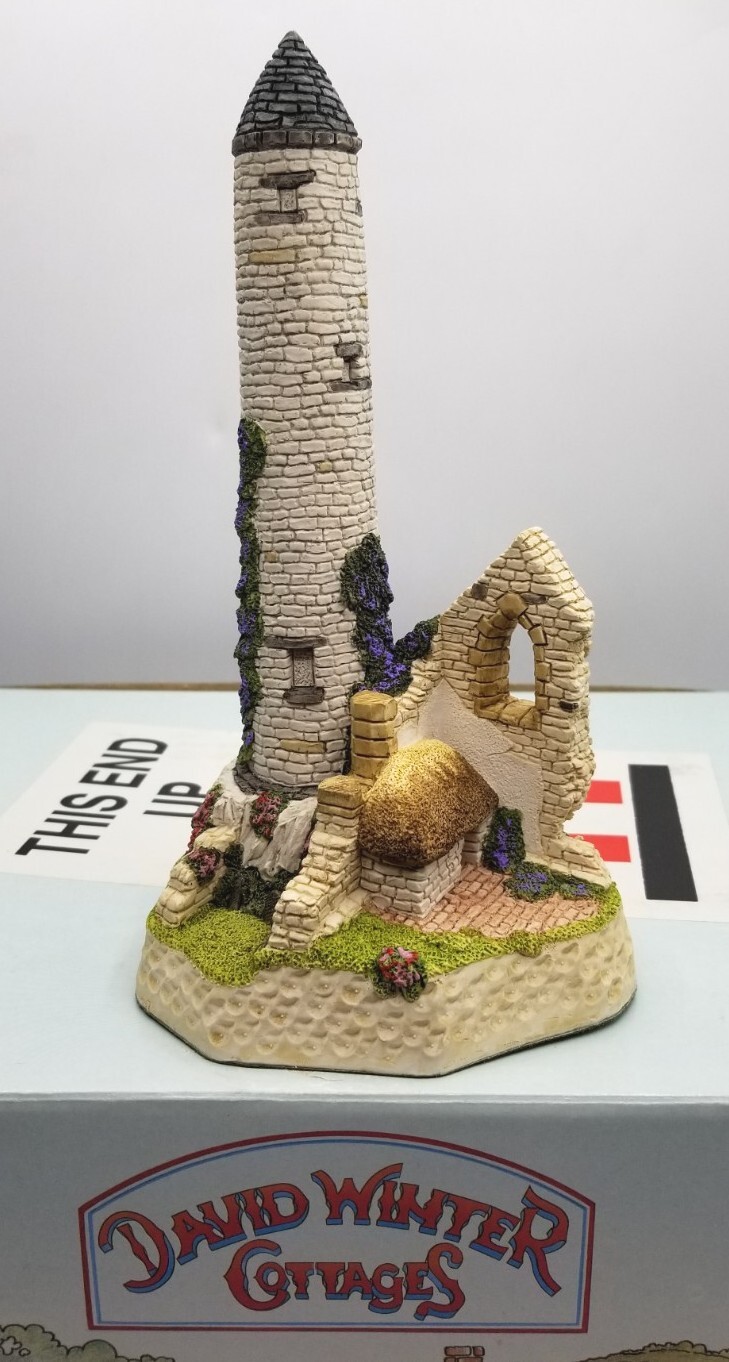 David Winter Cottages – “IRISH ROUND TOWER” w/ Original Box & COA – Vintage 1991