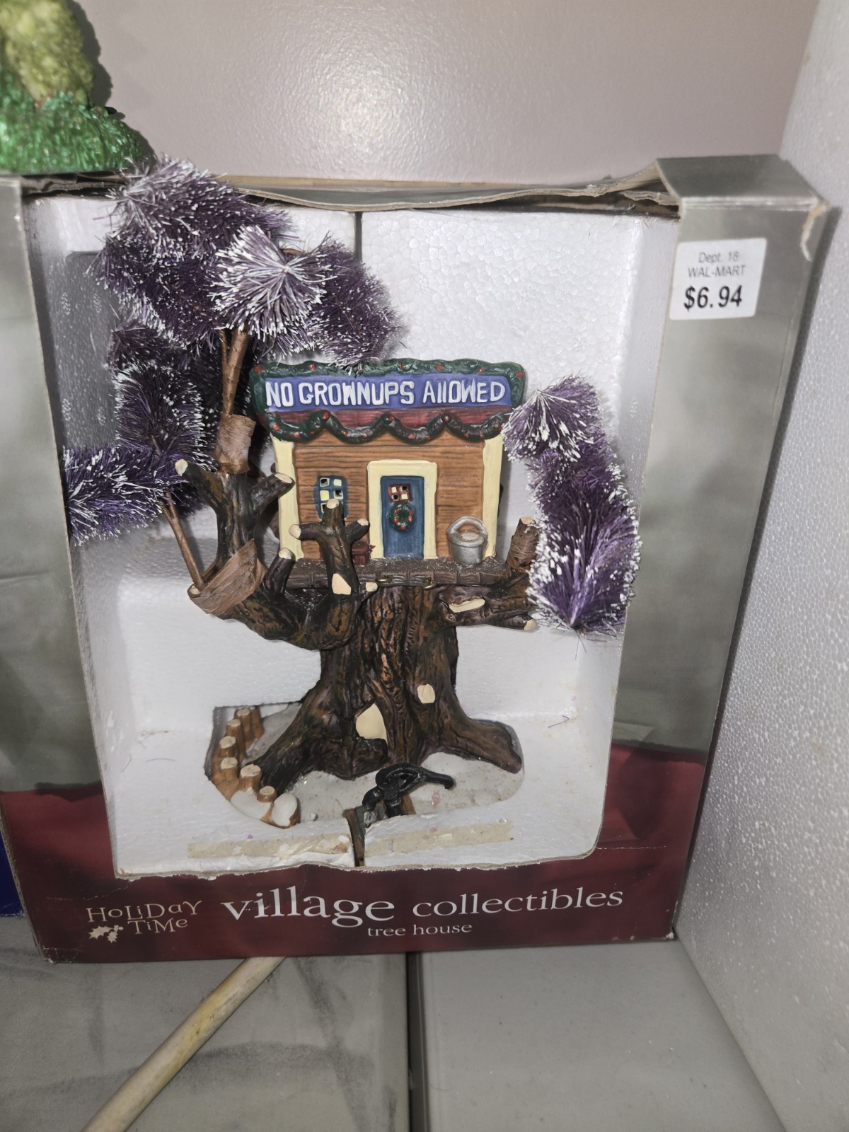 Holiday Time Village Collectibles “No Grownups Allowed” Tree House, Boxed