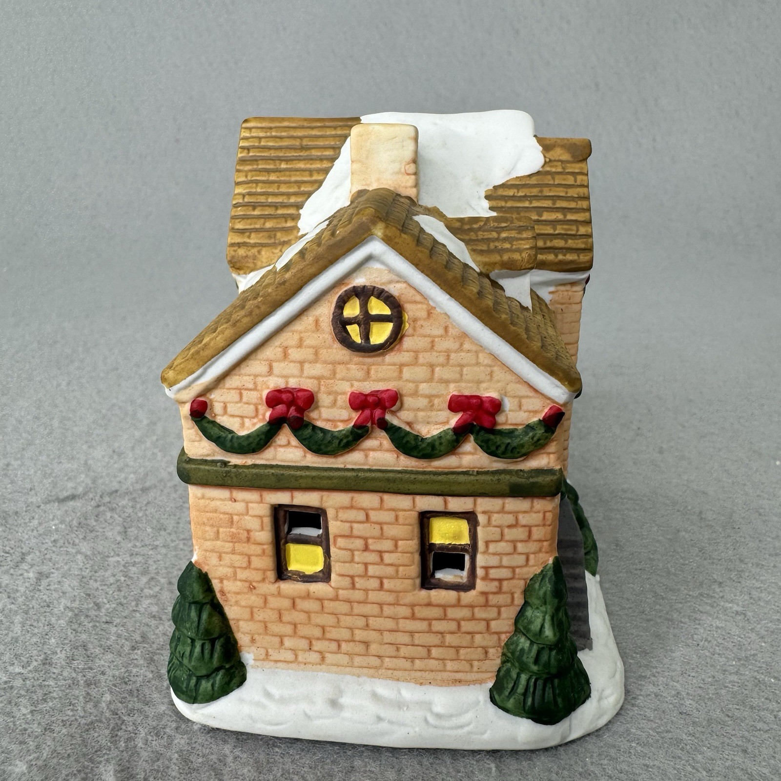 Winter Valley Cottages Fine Porcelain House Christmas Village 3″x3″