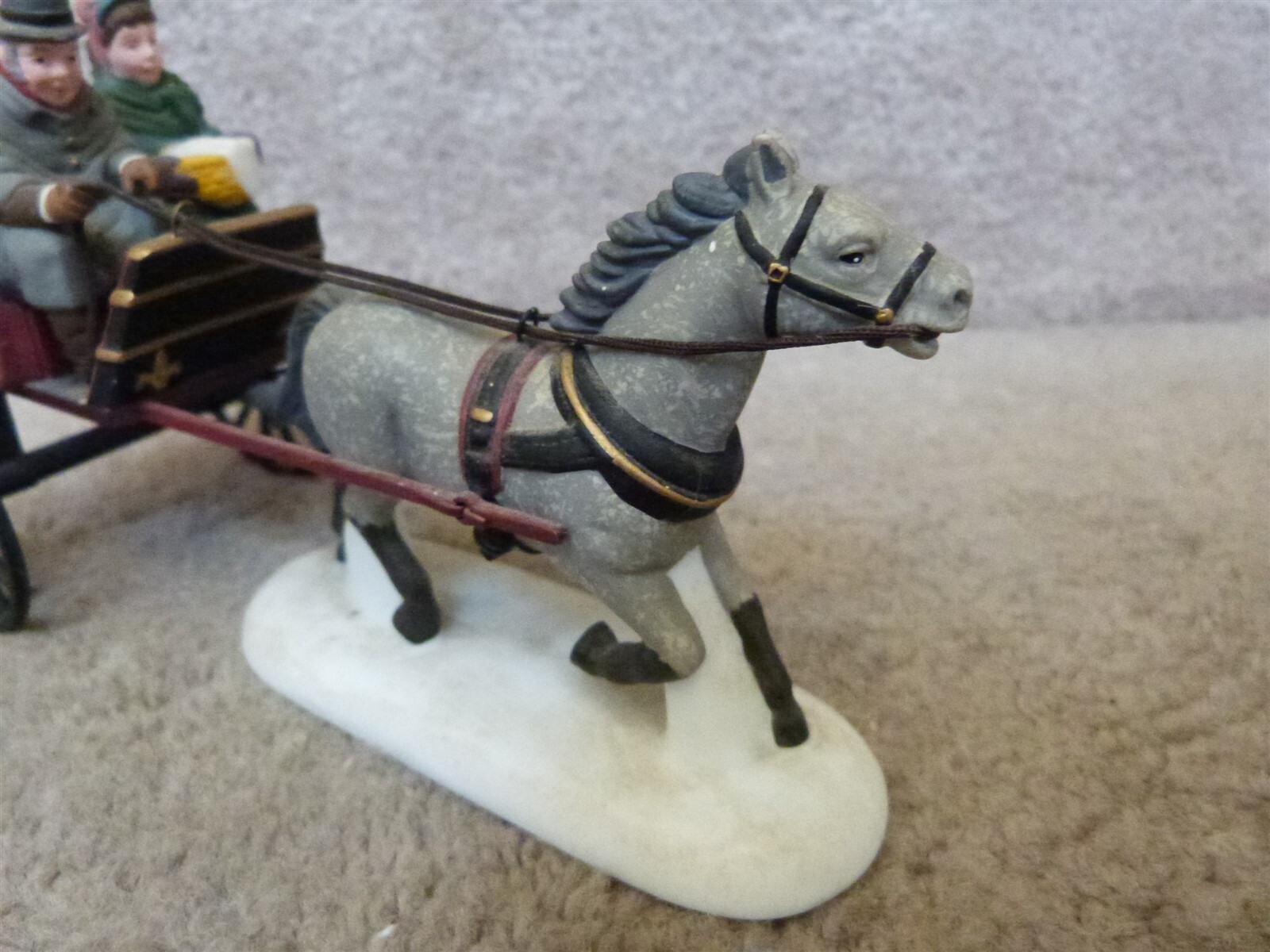 VINTAGE Department 56 Heritage Village 58401 RED CHRISTMAS SULKY Figure 6″