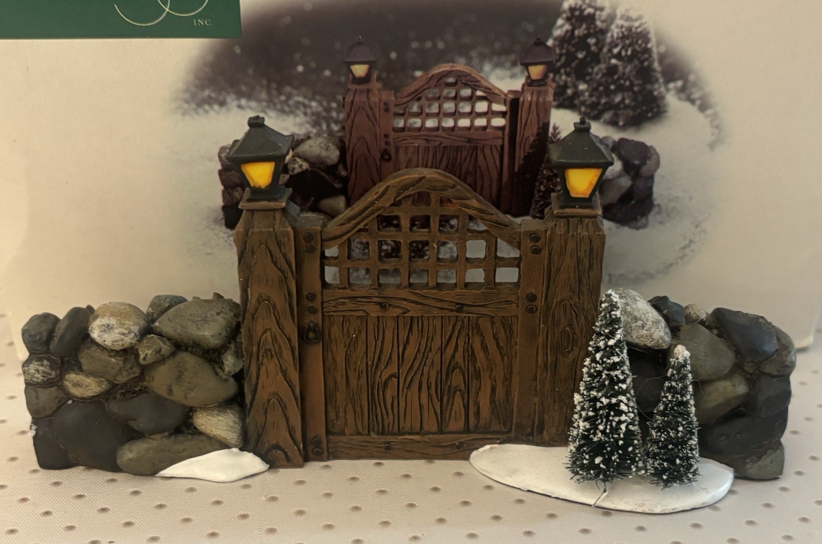 Dept 56 Fieldstone Entry Gate 52718 Sisal Tree Accessory Christmas