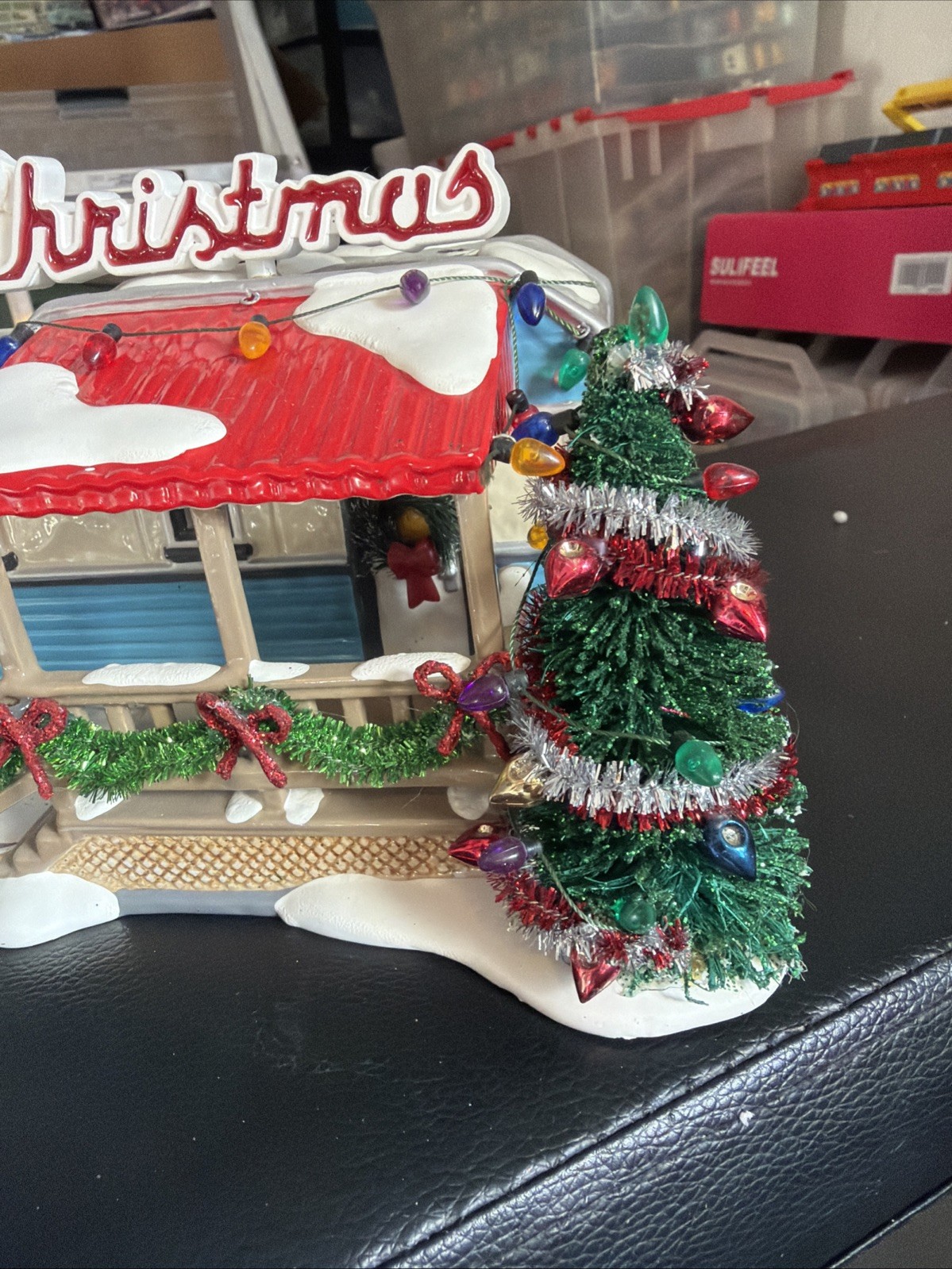 LIGHTED Dept. 56 Snow Village 2003 Lot 56, Christmas Court Trailer with Box