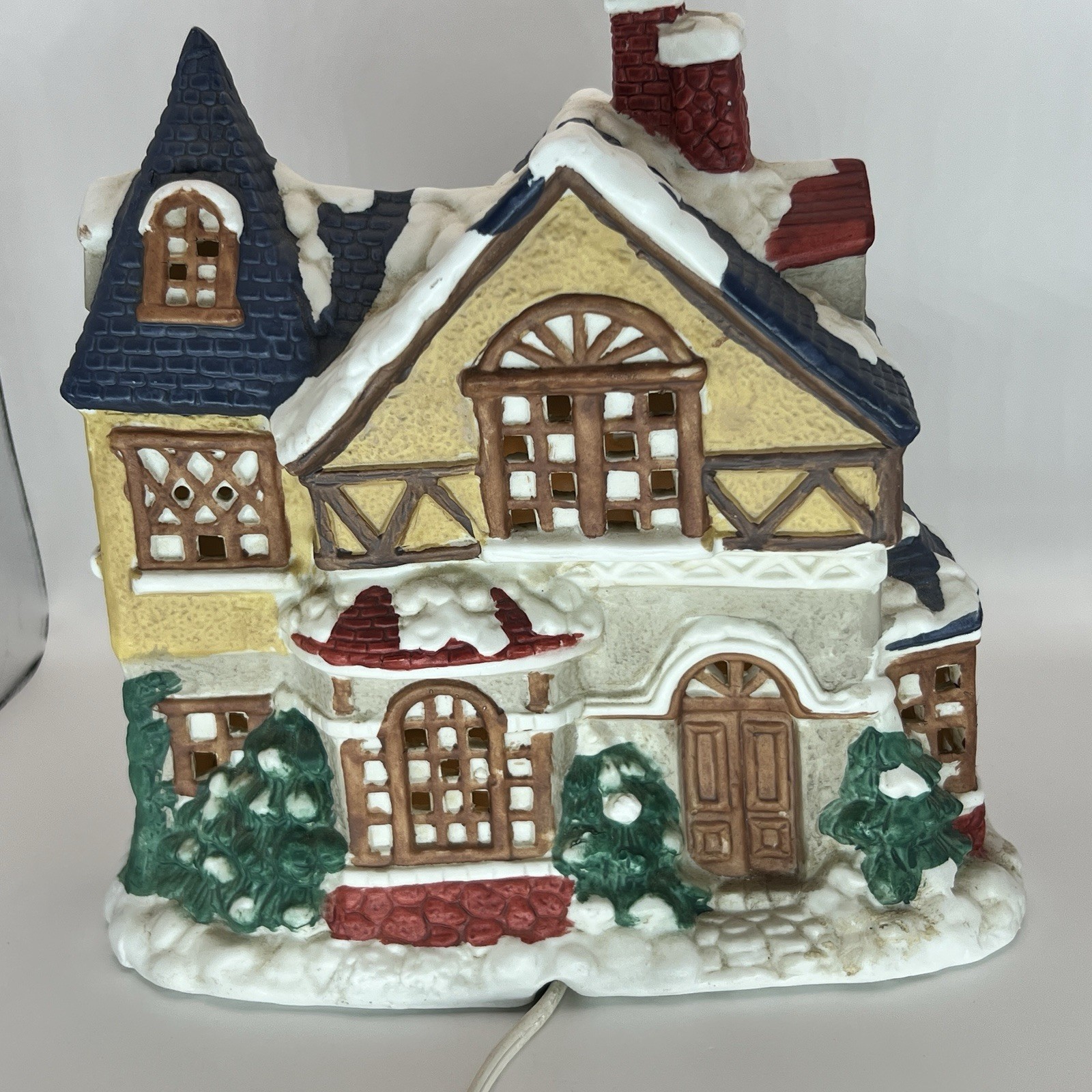 Vintage Mervyn’s Snow Covered Roof Village Square 1994 Apothecary Shop – Working