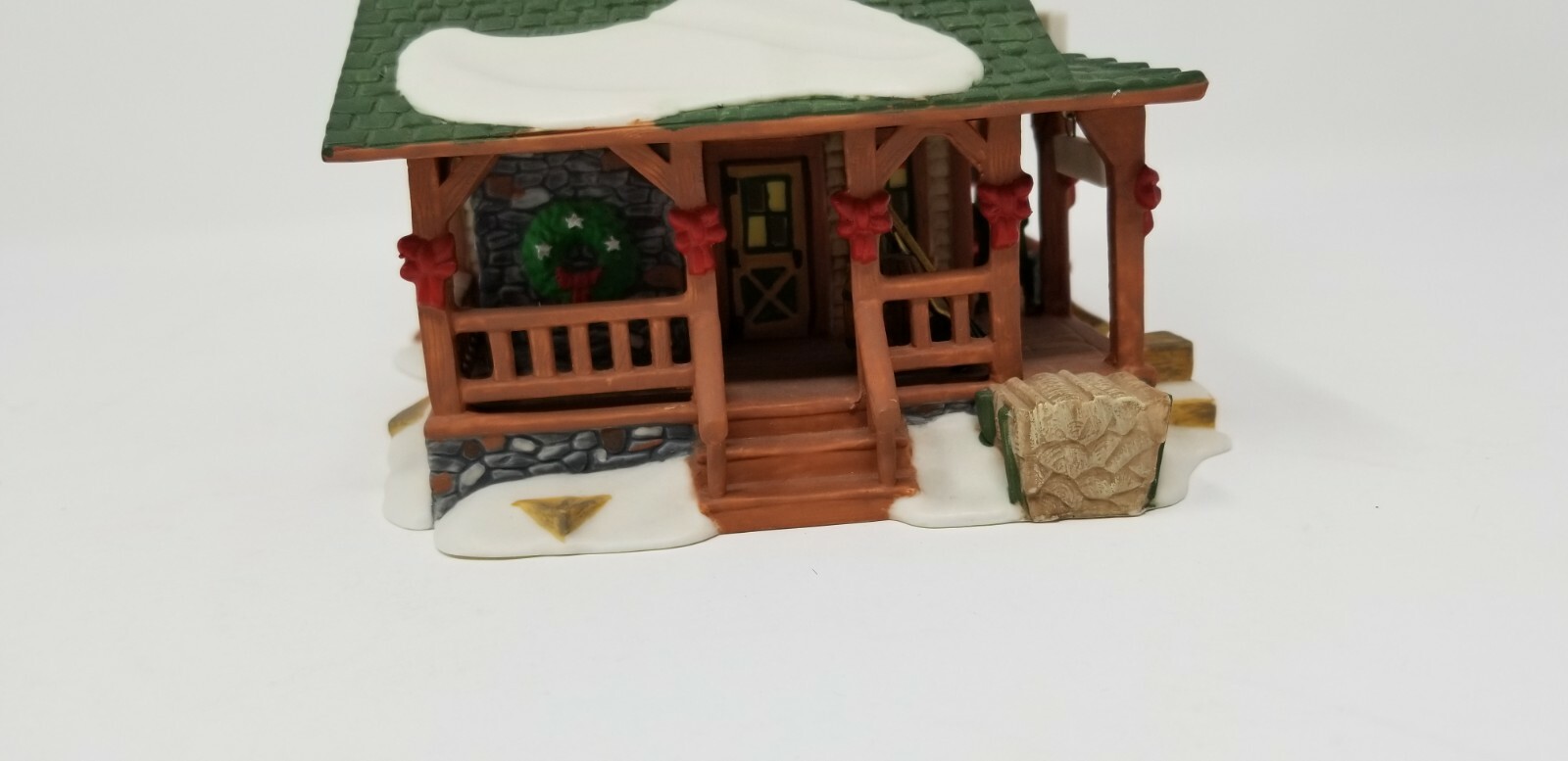 VTG 1998 New England Village Department 56 Moggin Falls General Store 56602