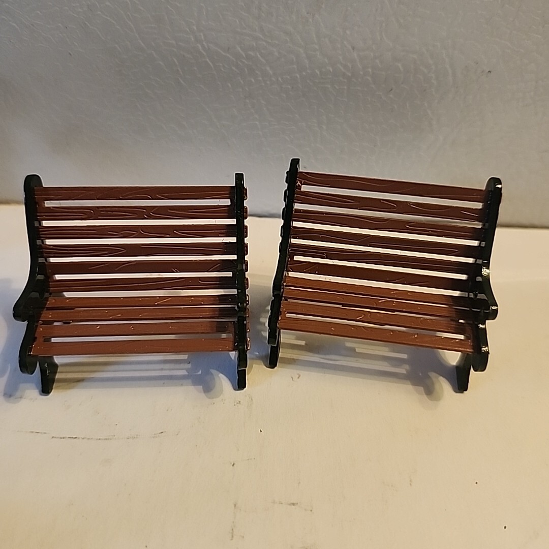 10 Pc Christmas Village Accessories Park Scene Benches Signs Well Mail Box Pump