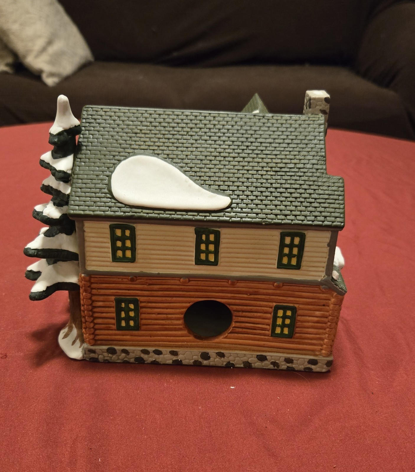 Lemax Vail Village Apres-Ski Lodge Lighted Porcelain Building