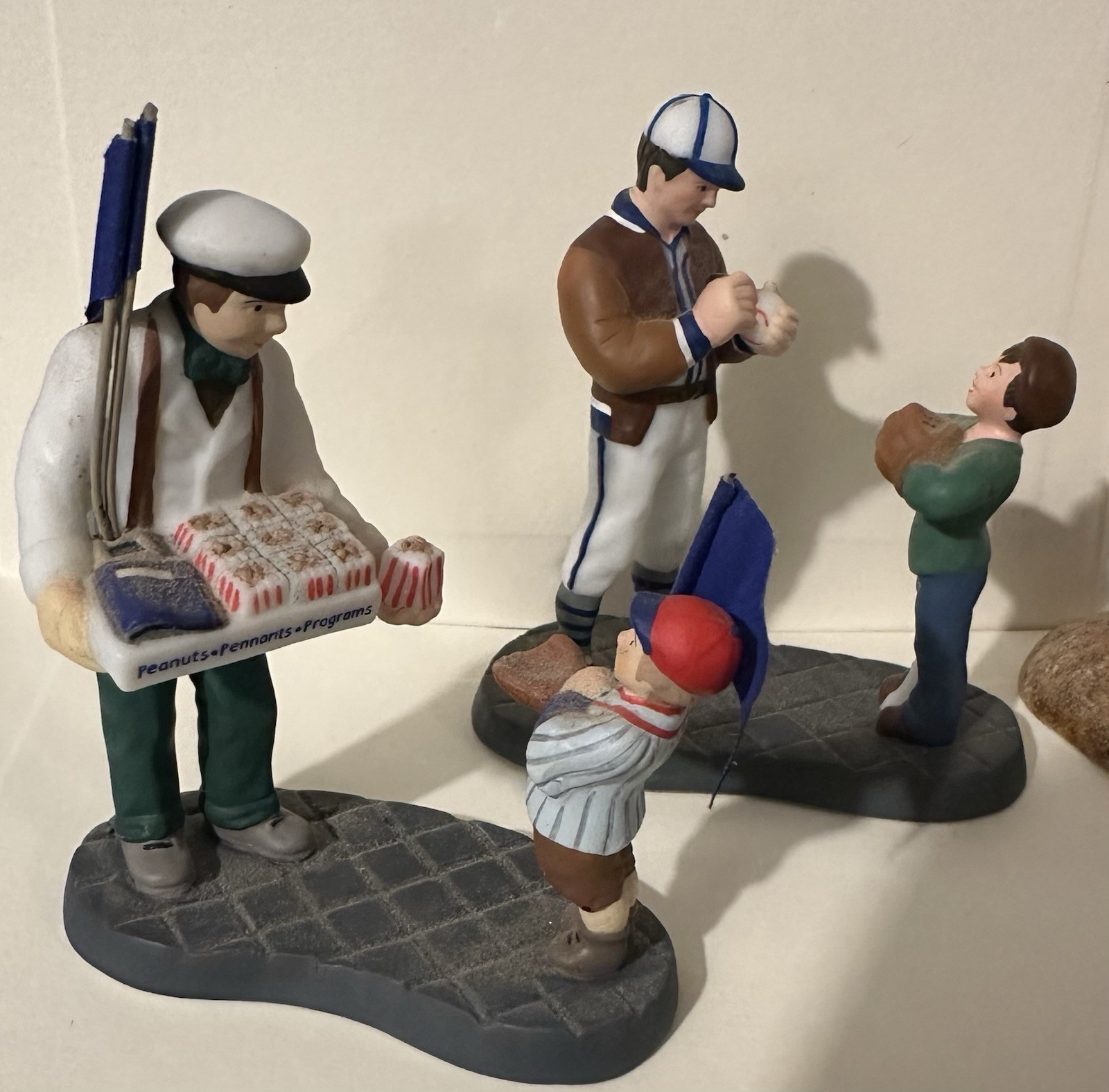 🎄Dept 56 Dickens Villages & Christmas in the City LOT Of 3 Accessories Baseball