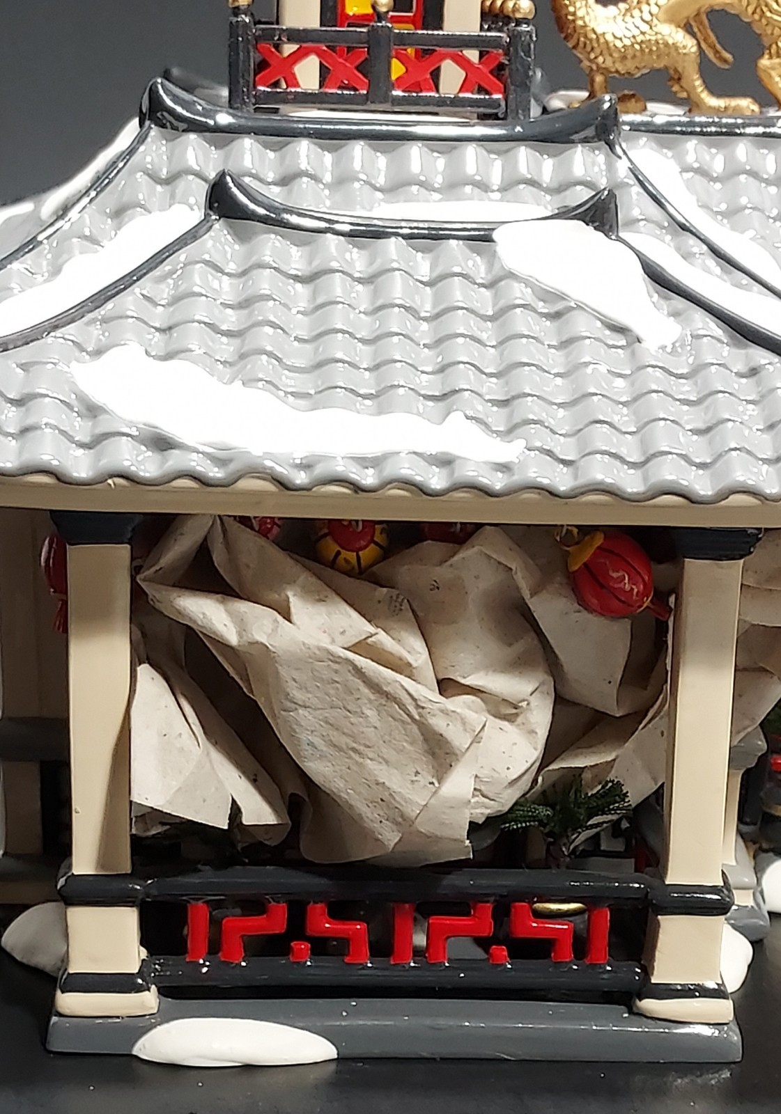 Dept 56 Snow Village Lucky Dragon Restaurant – Excellent Condition