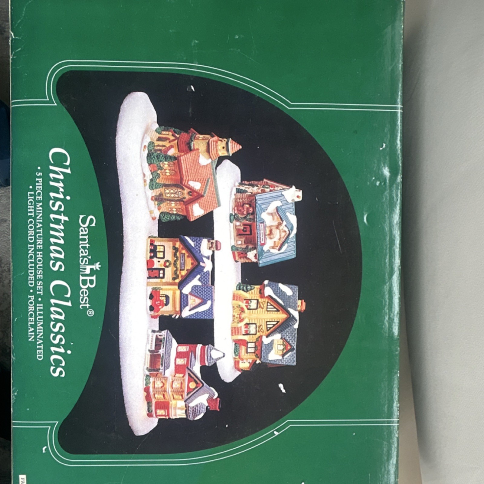 Santa’s Best Illuminated Porcelain Christmas Village 5-Piece Multicolor Set