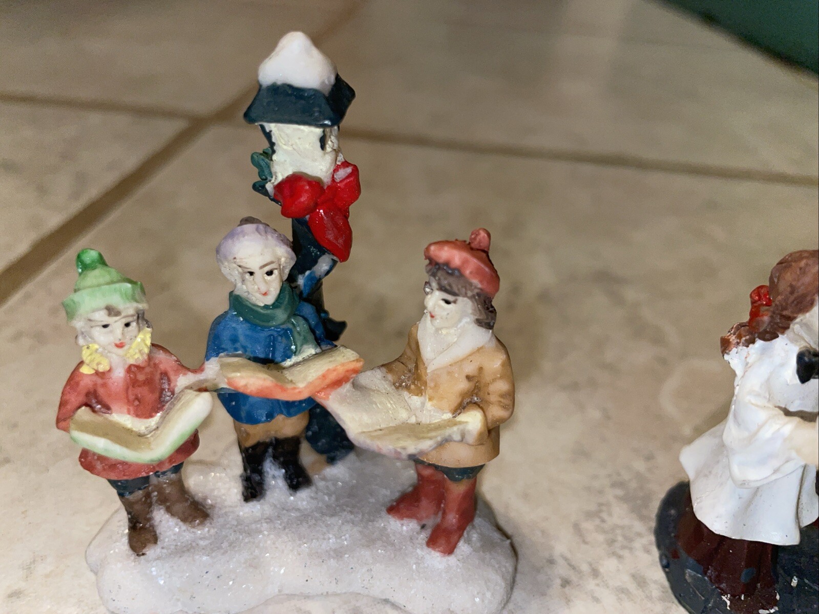 Christmas Village figurine Christmas Carolers Set Of 2