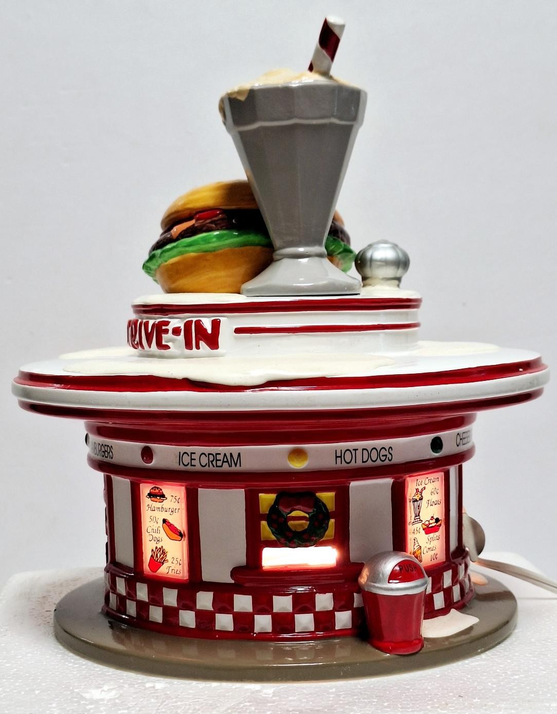 Department 56 Original Snow Village DINAHS DRIVE-IN Intro 93 Retired 96 PLZ READ