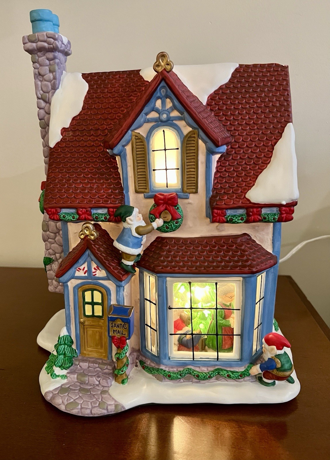 Thomas Pacconi Musical Lighted Santa’s House Porcelain Incense Smoker w/ Box