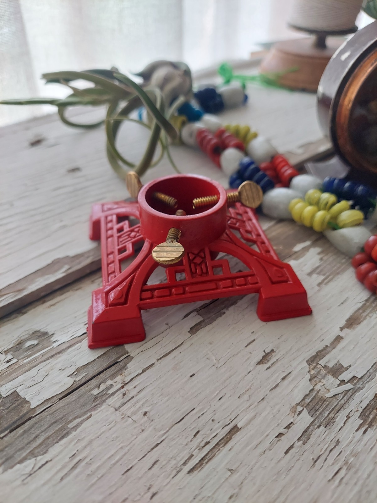 Dept 56 Miniature Victorian Christmas Tree Stand Red Mini Cast Iron 3″ Retired