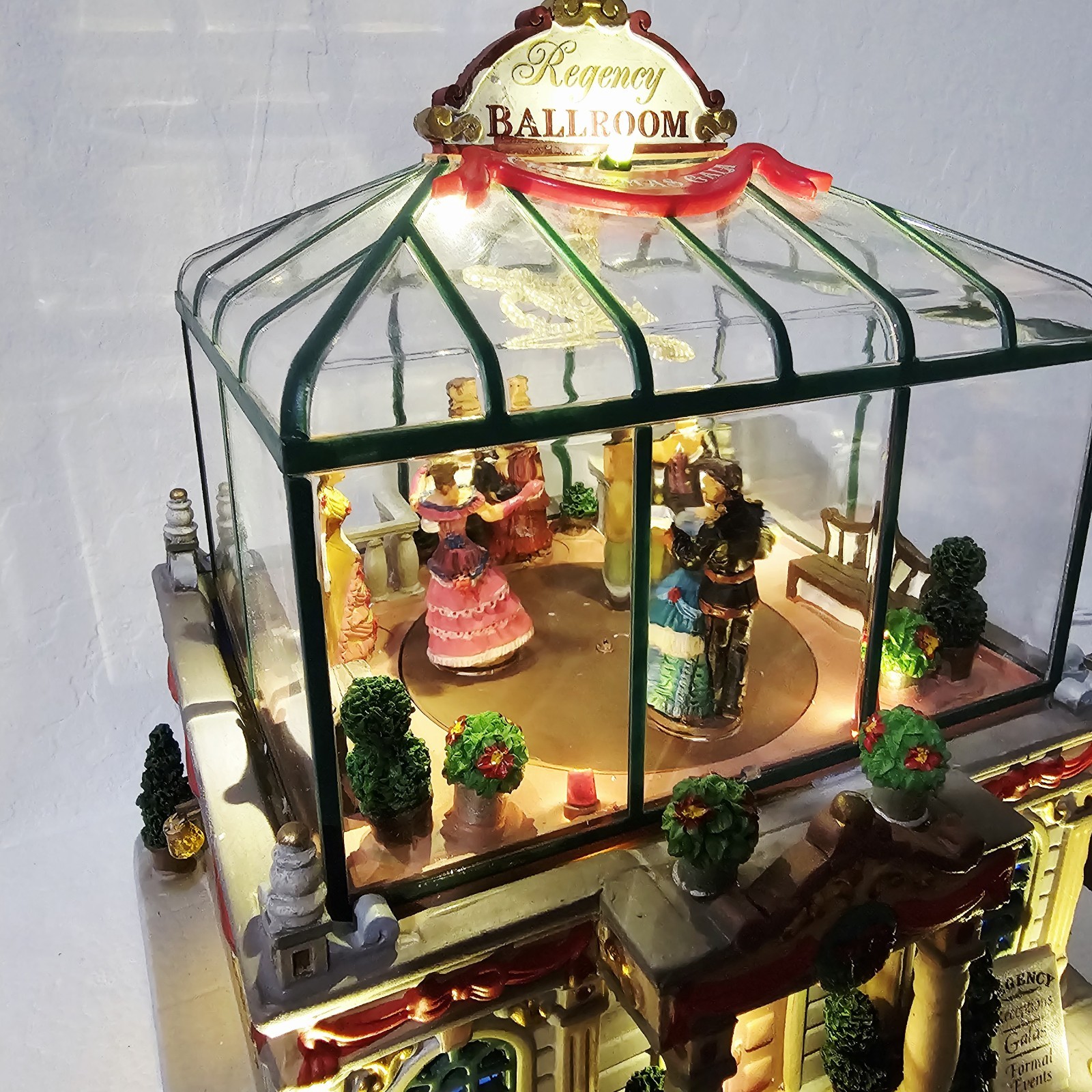 Lemax Regency Ballroom Sights & Sounds #15227 Holidays Seasons Retired RARE