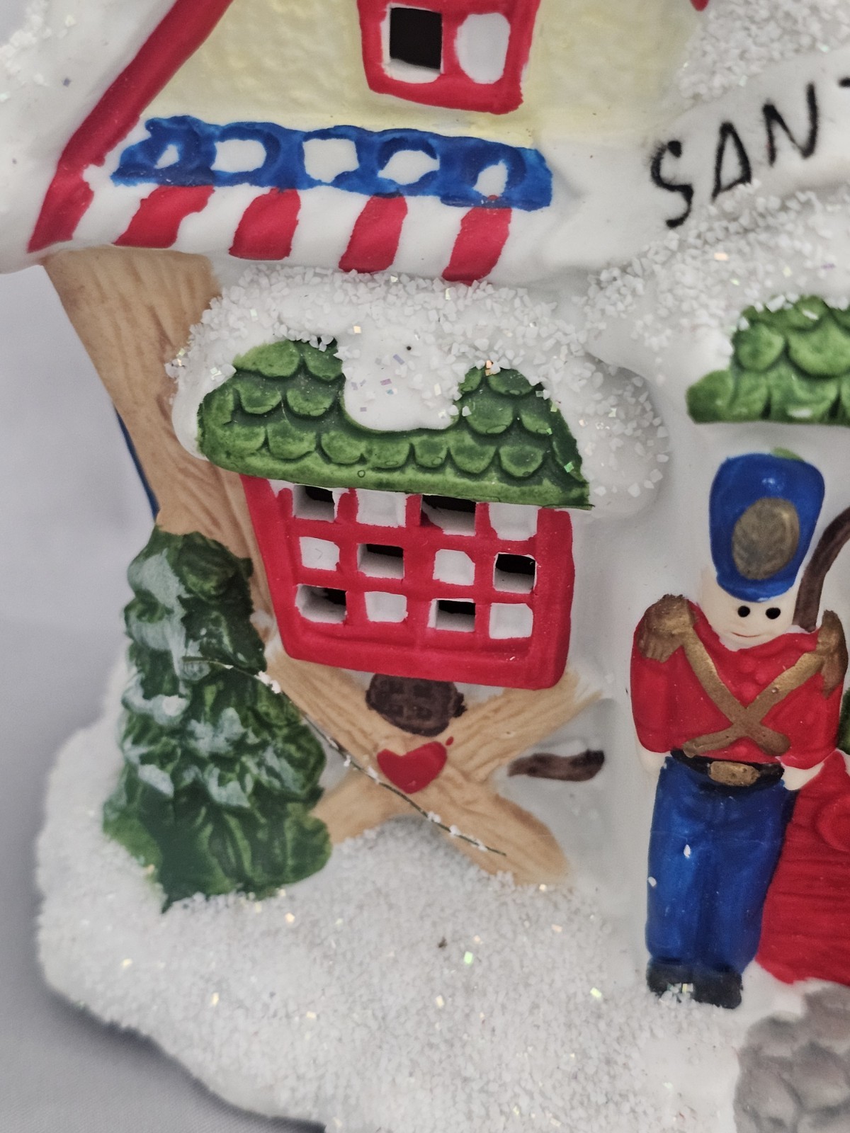 Mervyn’s Santa’s Toy Village Reindeer Barn 1993 Christmas Cottage VTG Colorful