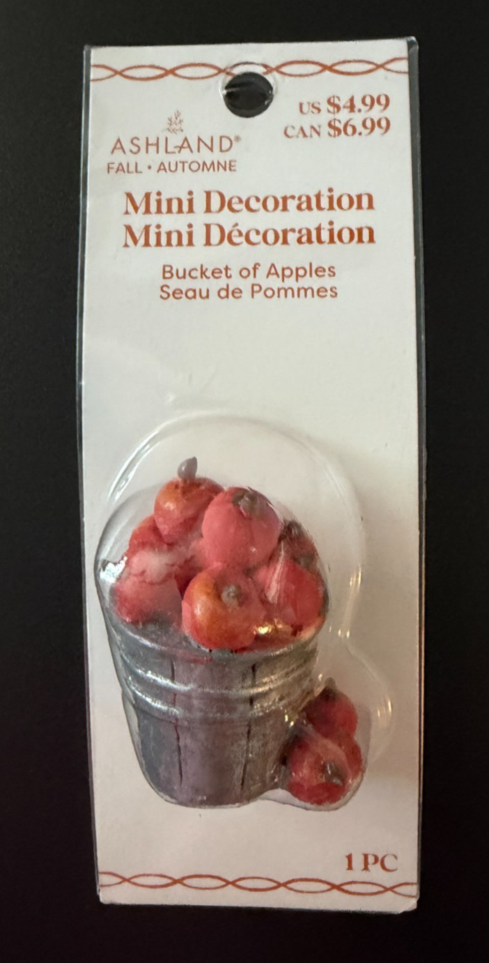 ASHLAND HALLOWEEN MINIATURES BUCKET OF APPLES 2025 NEW IN PKG FALL THANKSGIVING