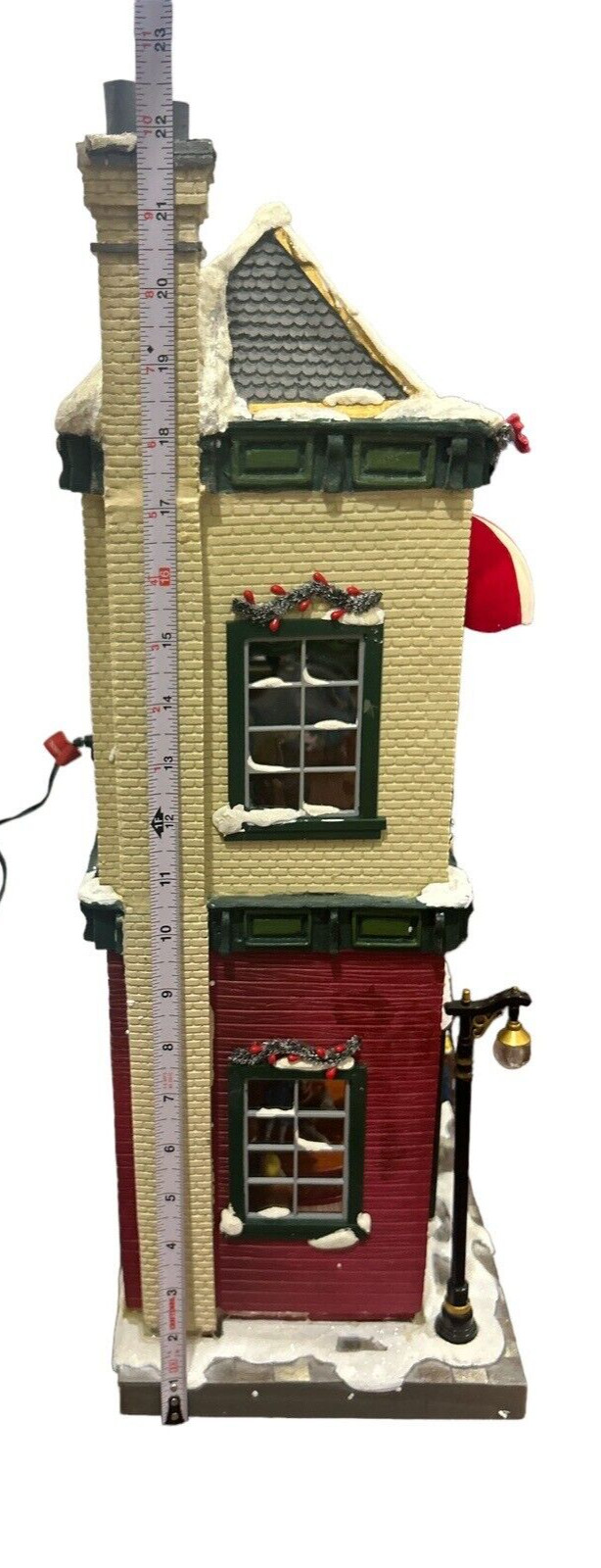 Mr. Christmas – Animated Hyde Park Village STUNNING – Gold Label Collection