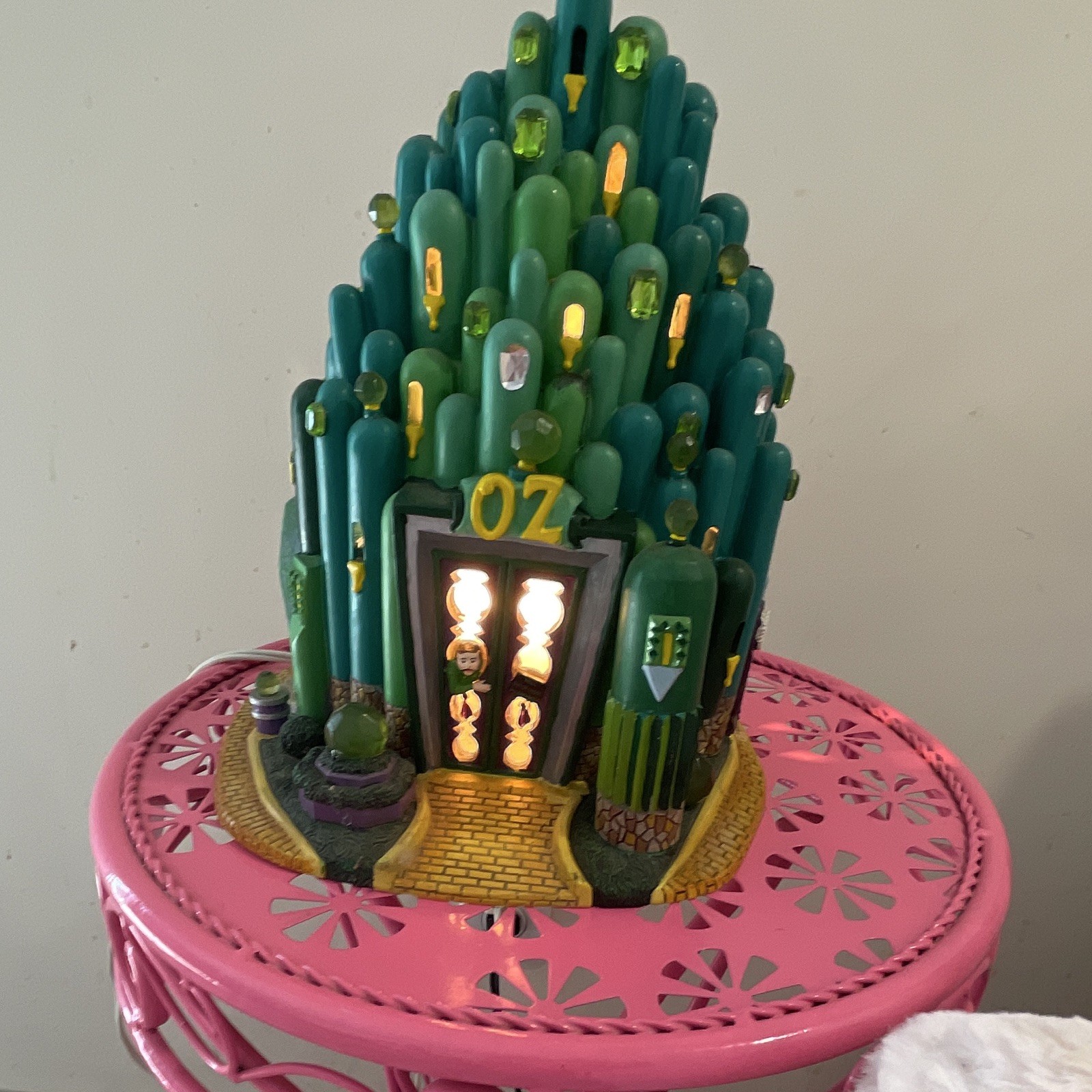 Department 56 The Emerald City Wizard of Oz Illuminated Village House