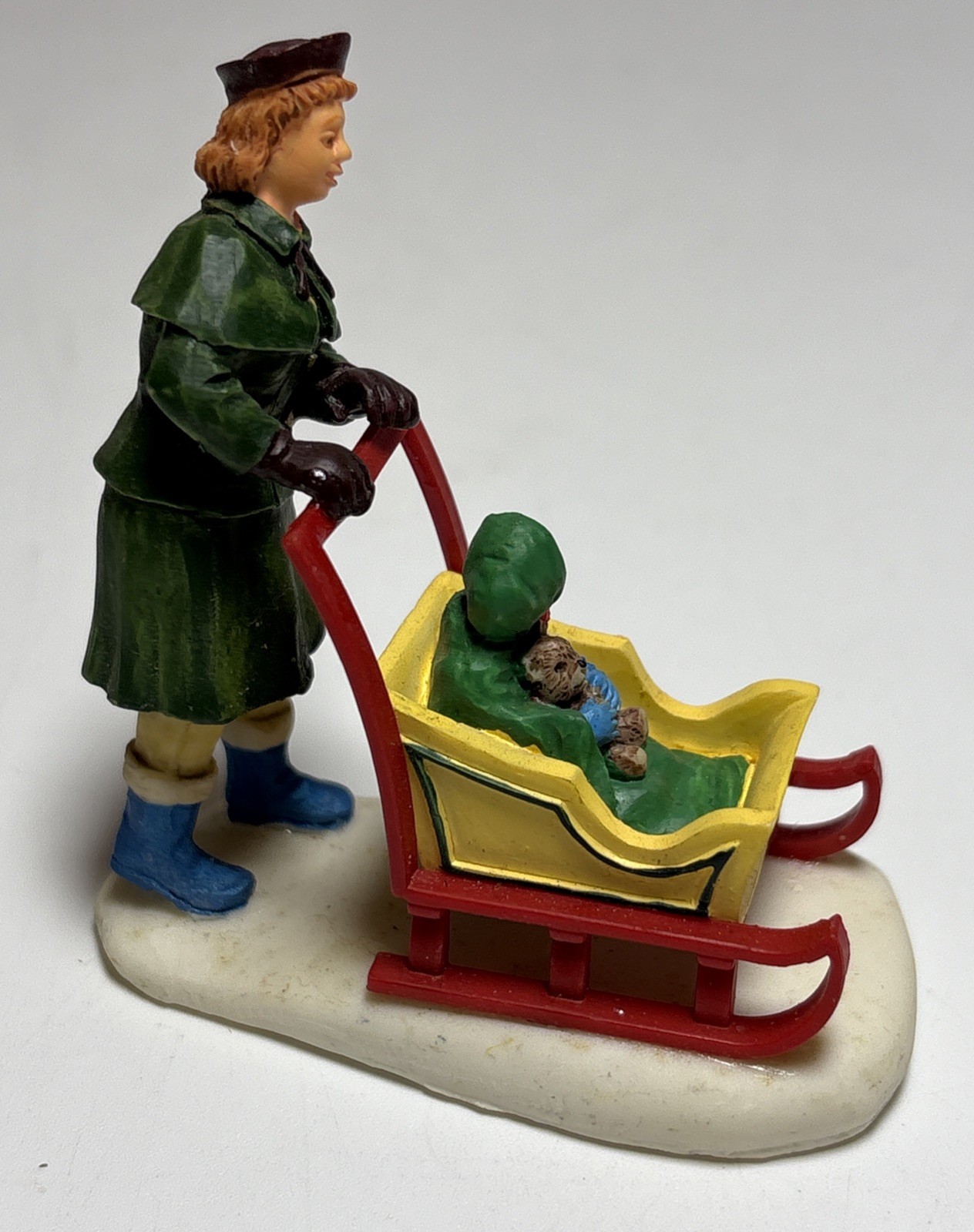 2002 Lemax Village Figurine Coventry Cove Carriage Sled Mother Child Poly Resin