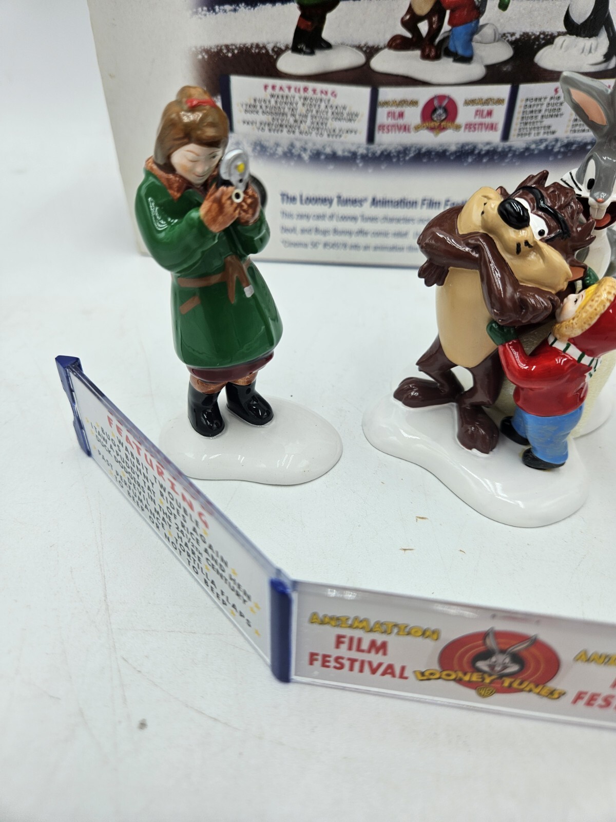 Dept 56 Snow Village Looney Tunes Animation Film Festival Set Of 4 Bugs Bunny