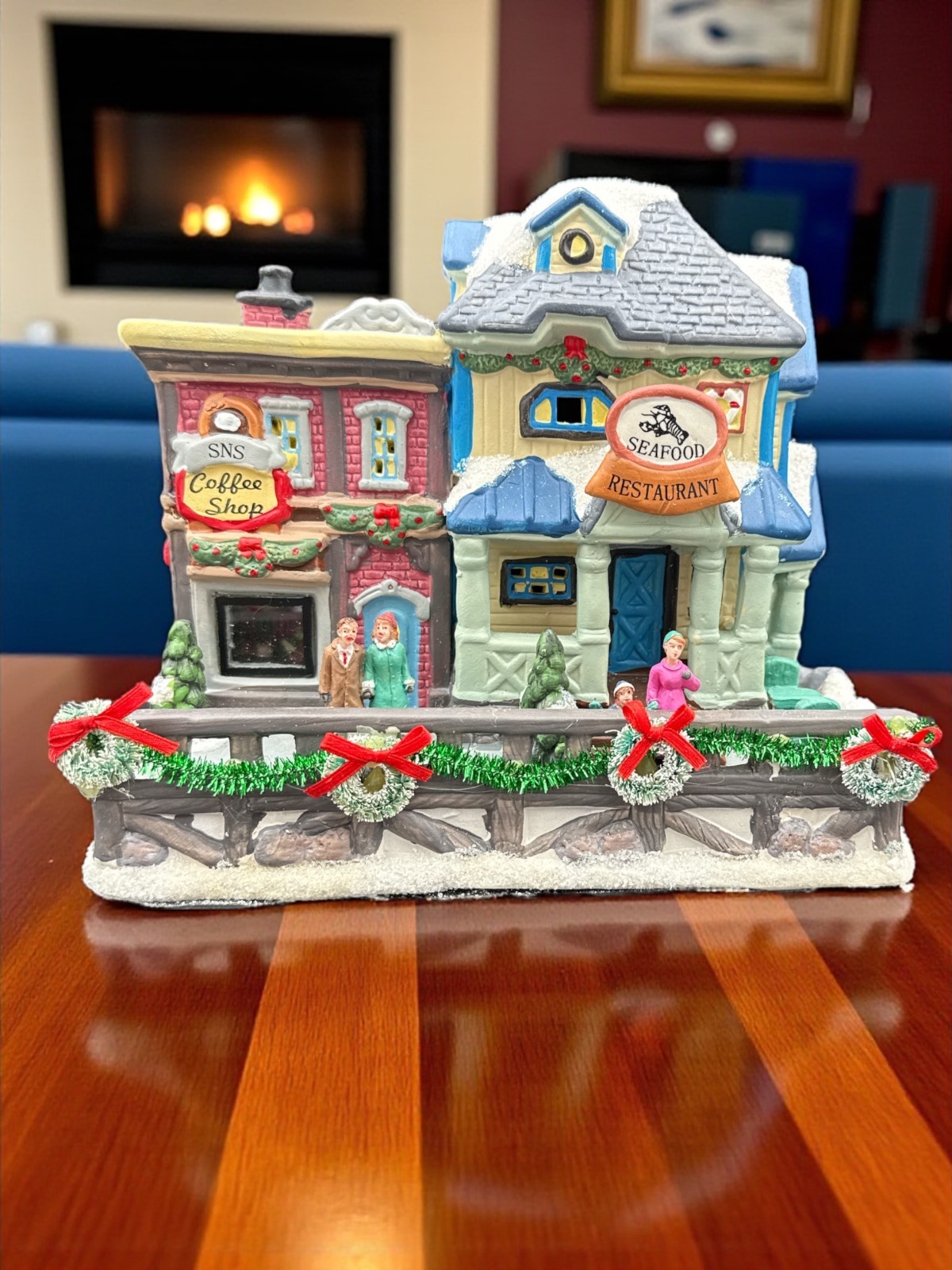 St. Nicholas Square Boardwalk Illuminated – Coffee Shop & Seafood Restaurant