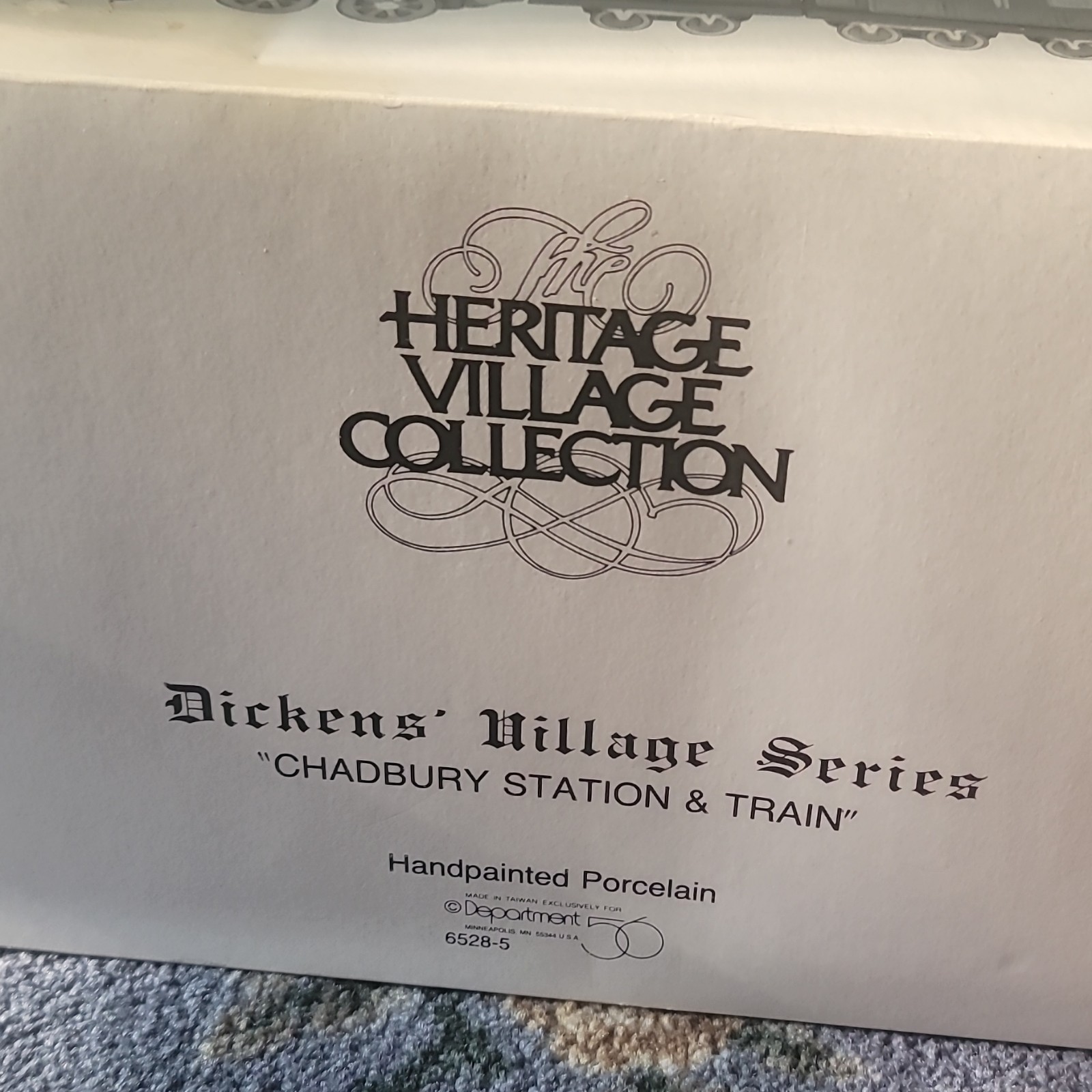 Department 56 Heritage Village Dickens’ Village Chadbury Station & Train Boxed