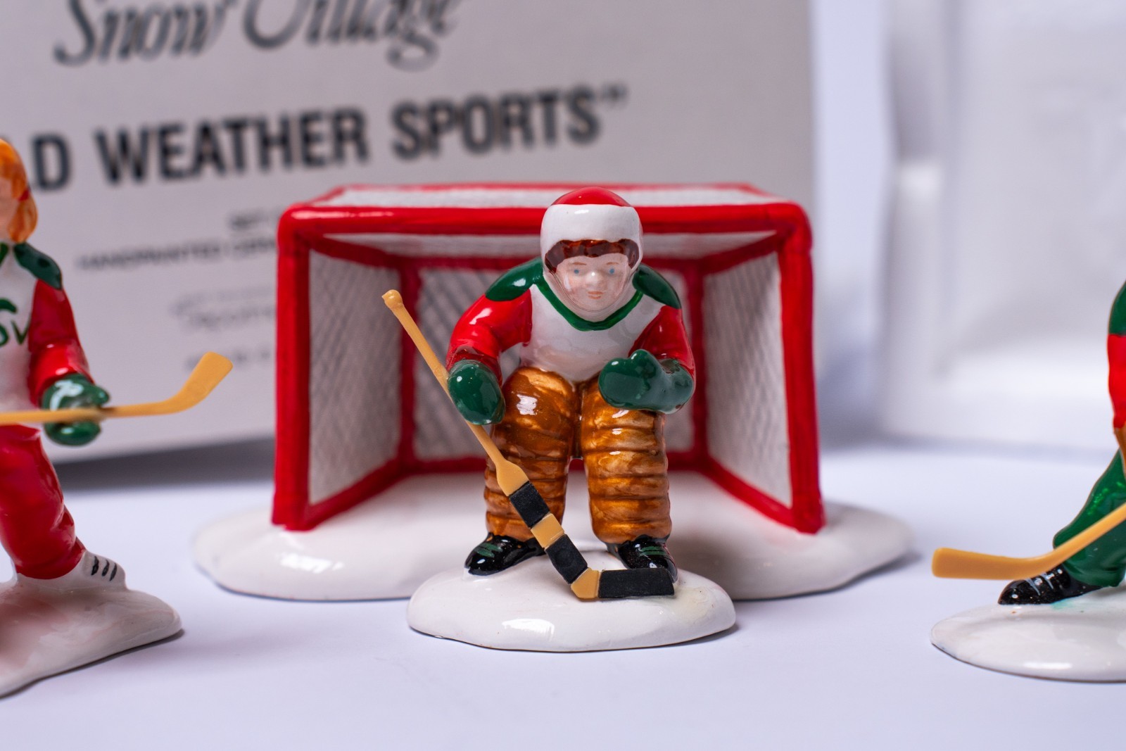 Department 56 Snow Village “Cold Weather Sports” 5410-0 Hockey Christmas