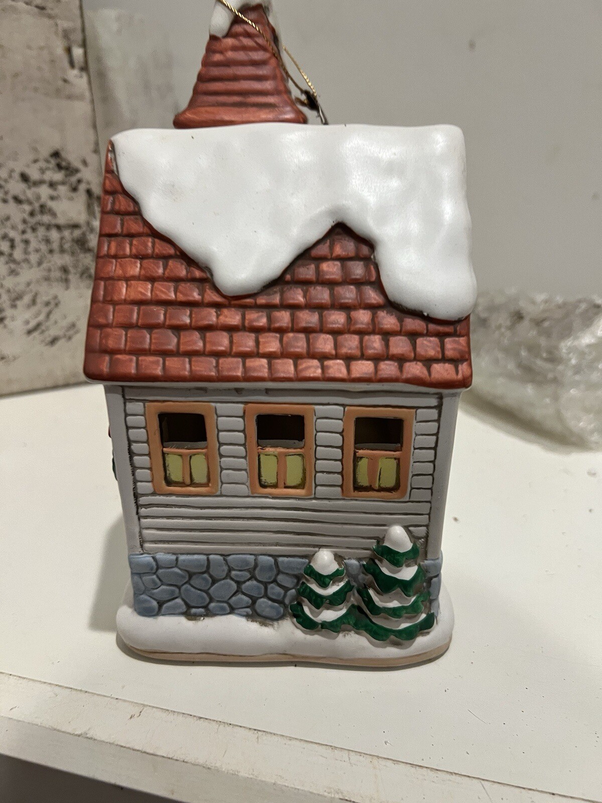 1987 Lefton Colonial Village Lighted Church Chapel #06334 By Byron Wood