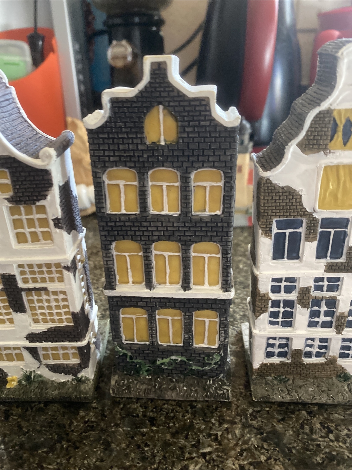 K’s Collection Ceramic 6 Christmas houses