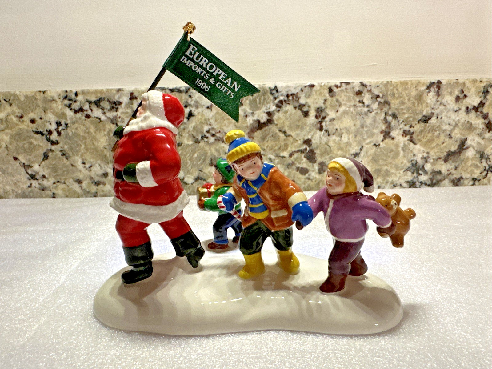 Department 56 Here Comes Santa Christmas Snow Village 1996 Ceramic Ornament 7762