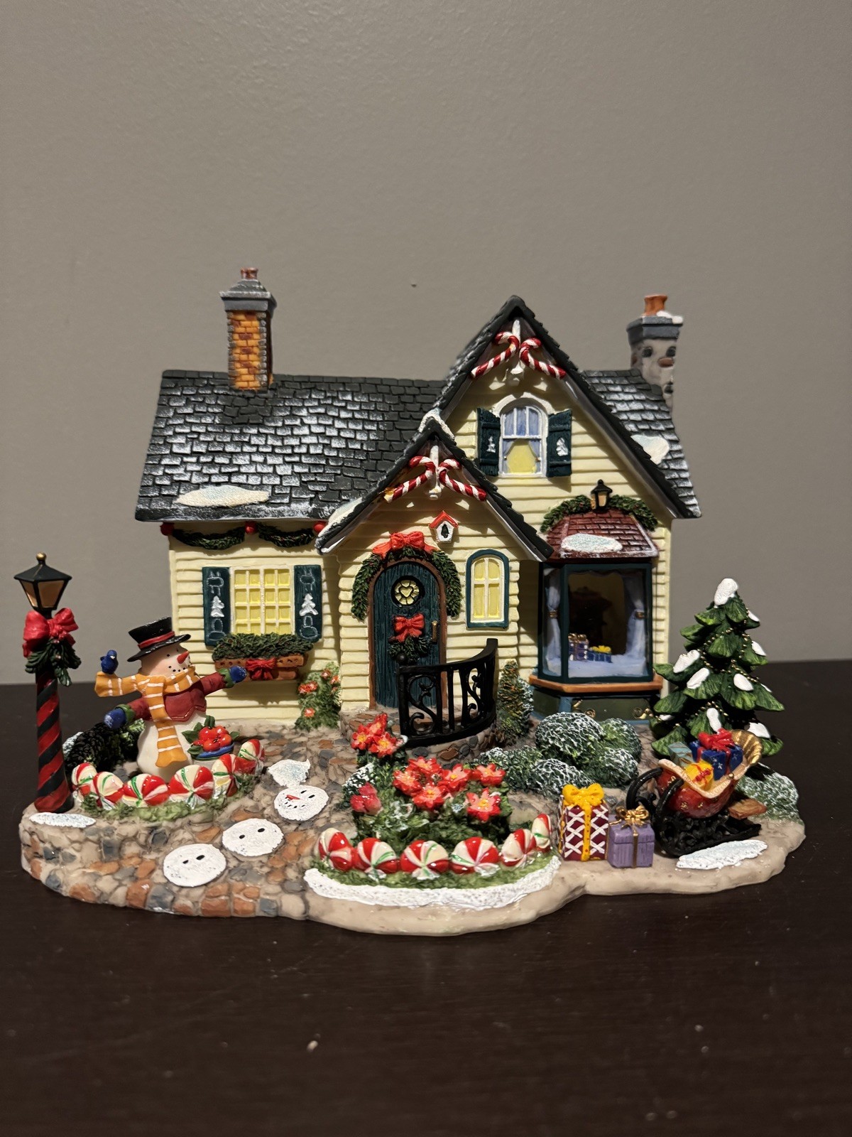 O’Well Celebrations Sugarplum Valley Peppermint House 2004 Light Cord Missing