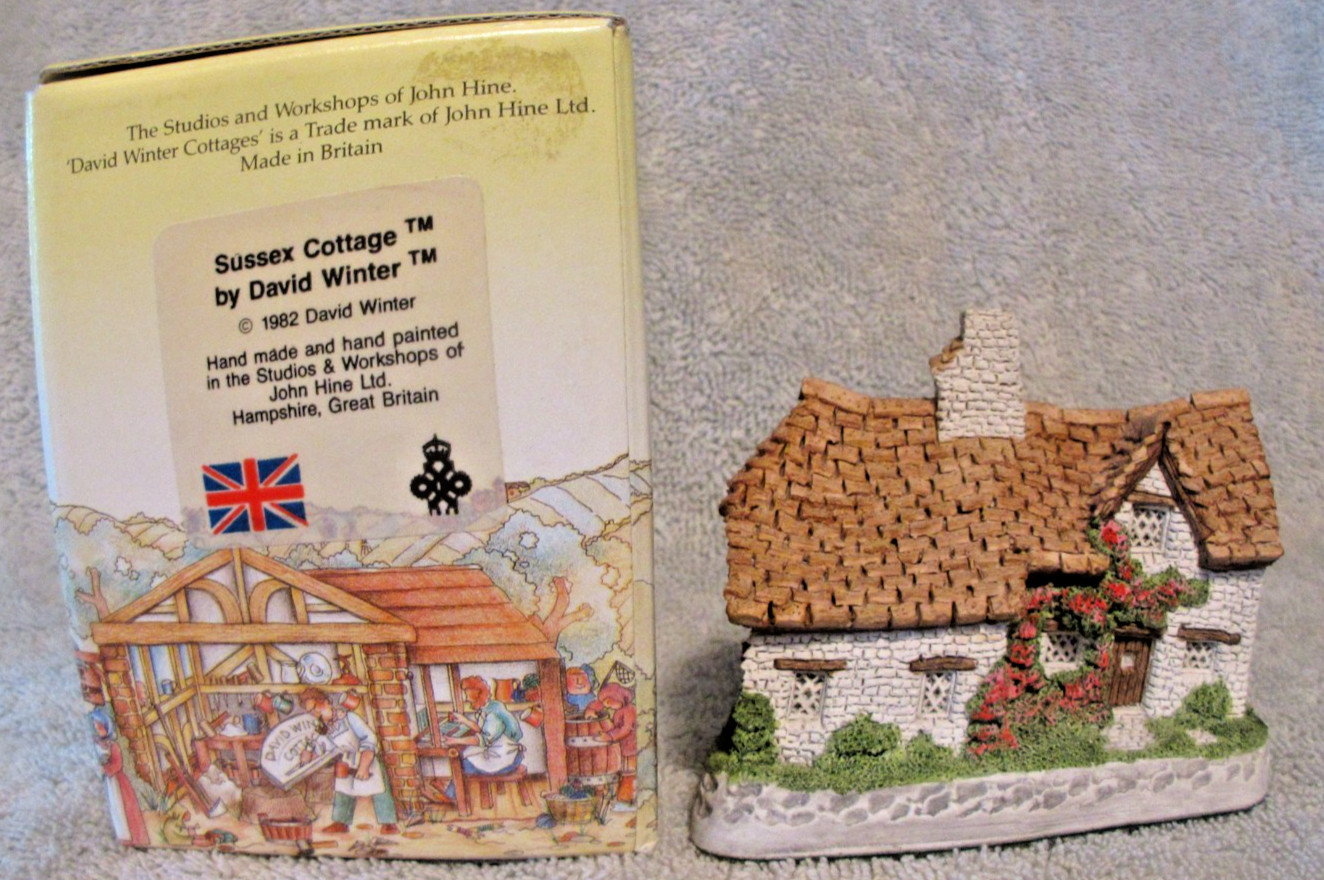 David Winter Sussex Cottage Figurine 1982 Made in Great Britain NIB Free Ship