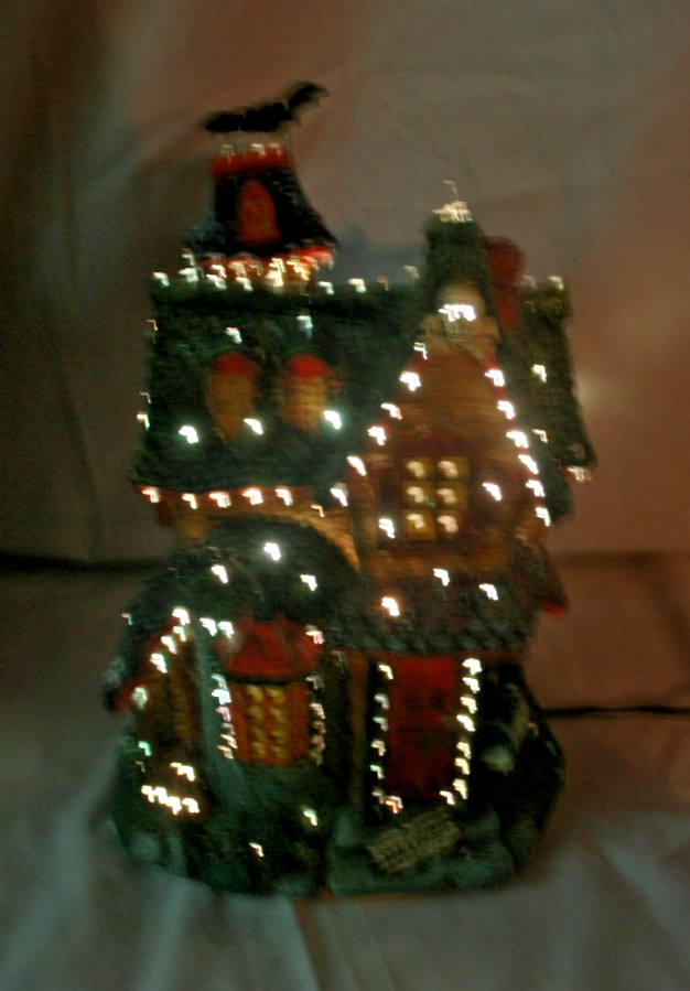 2001 Department 56 Halloween Haunted House w/Fiber Optic Lighting – *Works* IOB