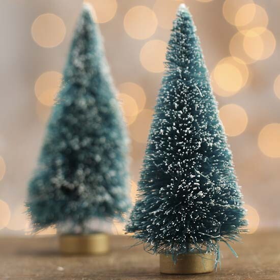 Frosted Green Sisal Bottle Brush CHRISTMAS Trees 4″ Tall Set of 2 ~ Village Putz