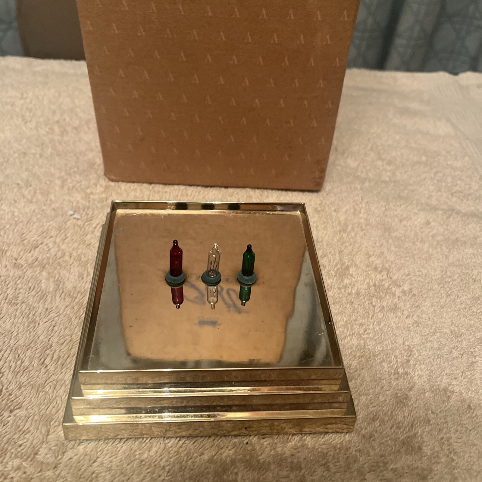 1992 Avon Gift Collection Silent Night Light Up Crystal Church Christmas W/ Box!