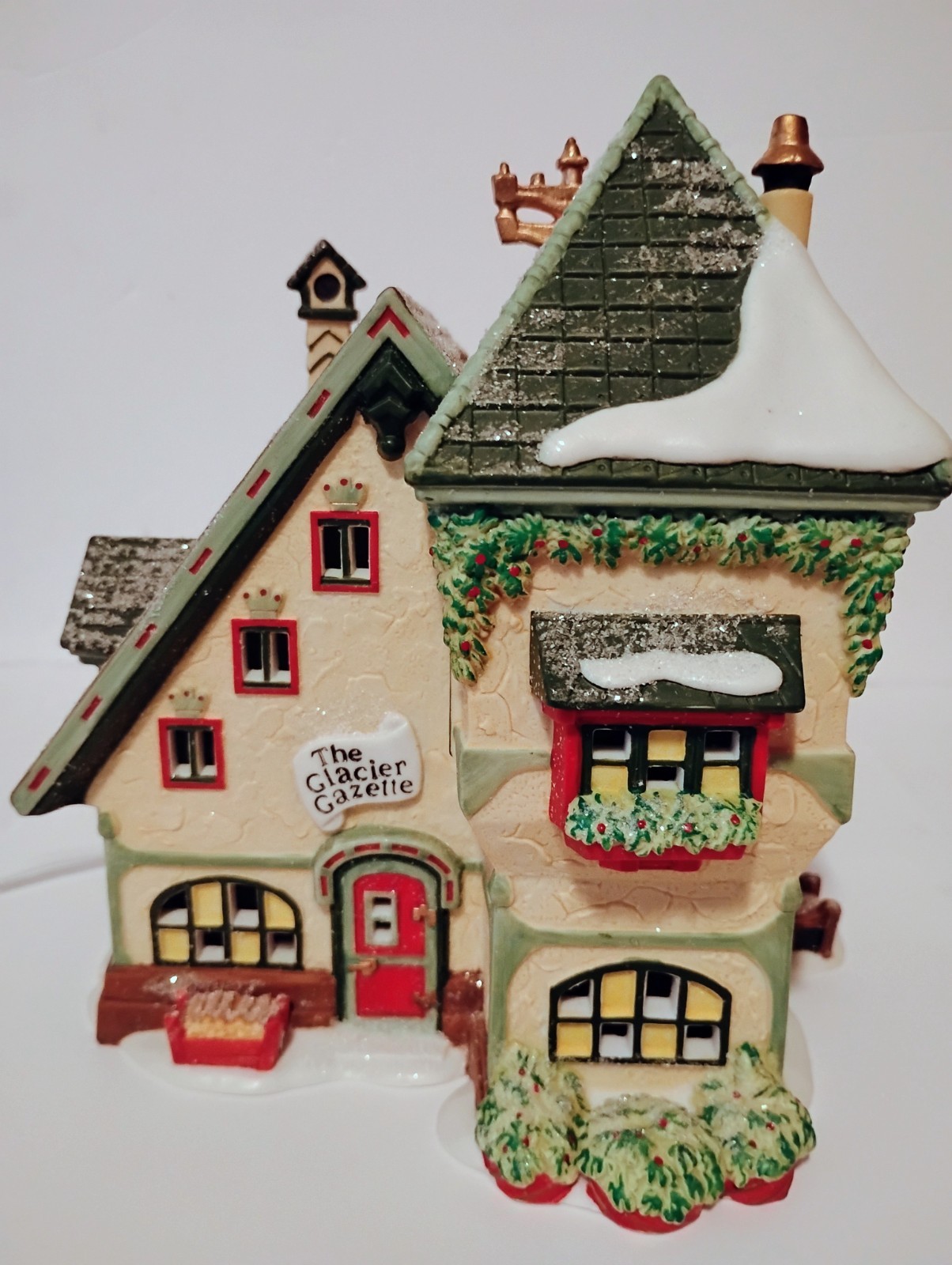 Department 56 North Pole Series “The Glacier Gazette” #56394 – Vintage – Retired