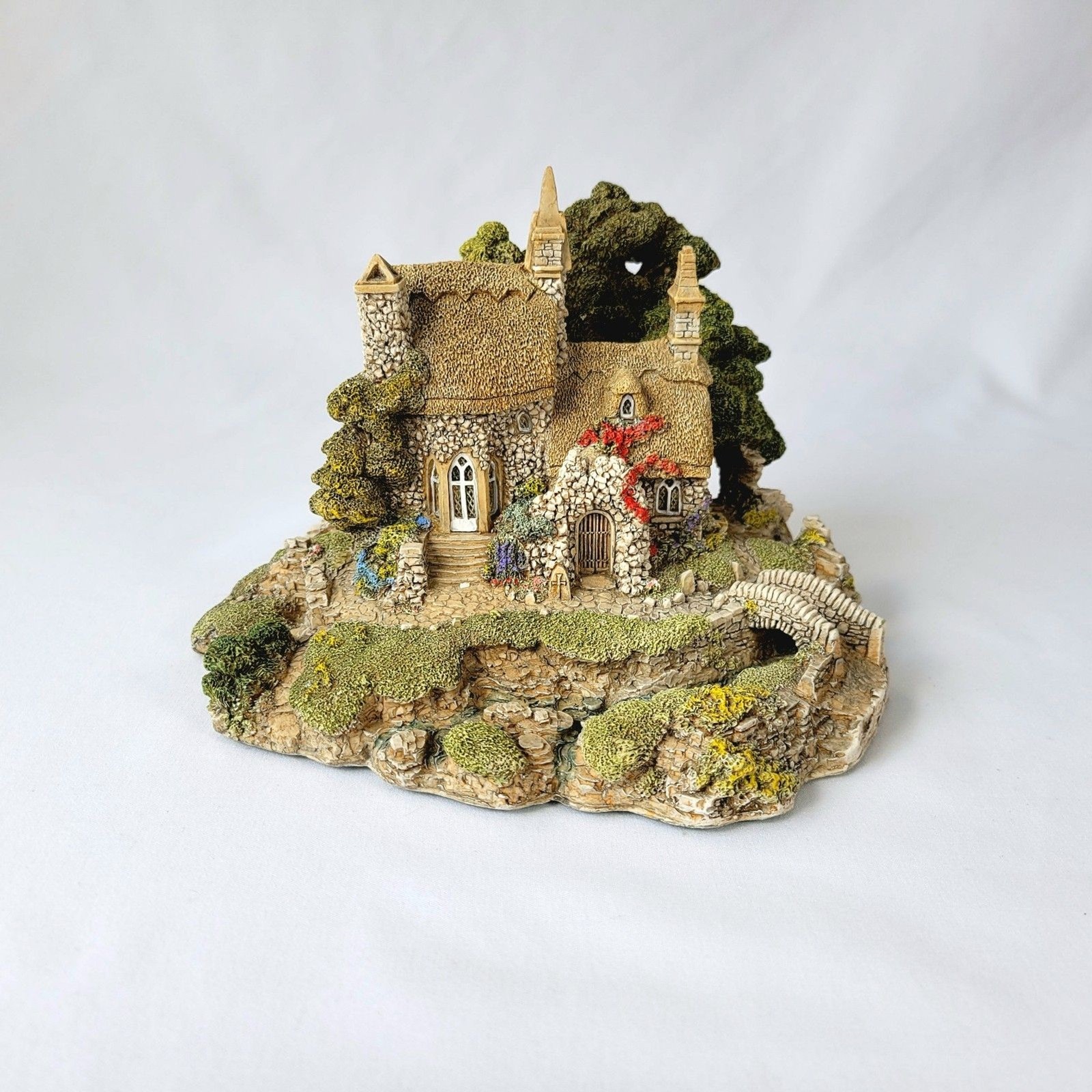 Lilliput Lane “Convent In The Woods” Vintage 1990 Cottage House Figurine
