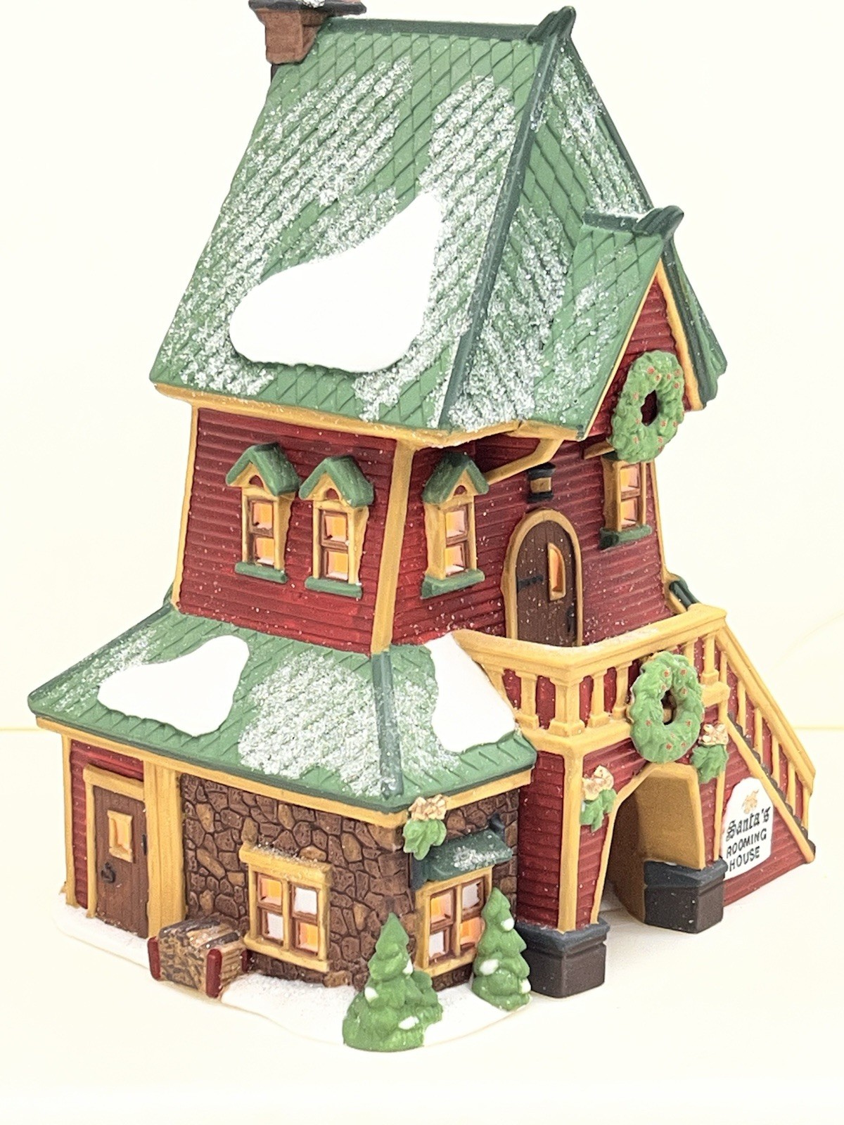 Dept 56 North Pole Santas Rooming House #56386 1995 Retired Excellent !