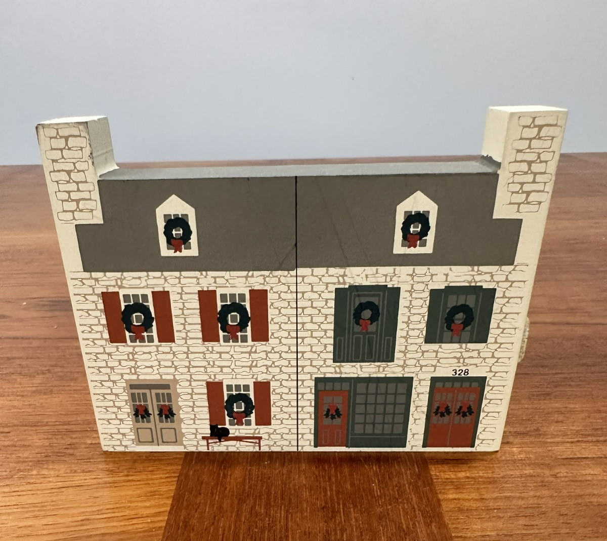 Vintage 1993 Cat’s Meow Village – Stone Row – St. Charles Christmas Series #9934