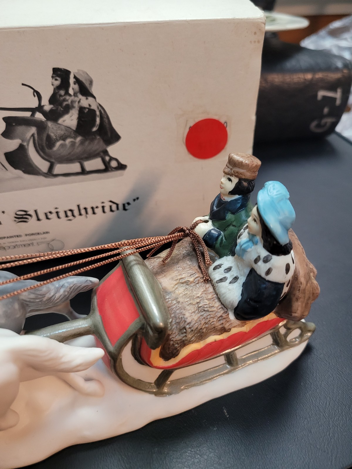 Dept 56 Sleighride Heritage Dickens Village #65110 Designer Neilan Lund 1986