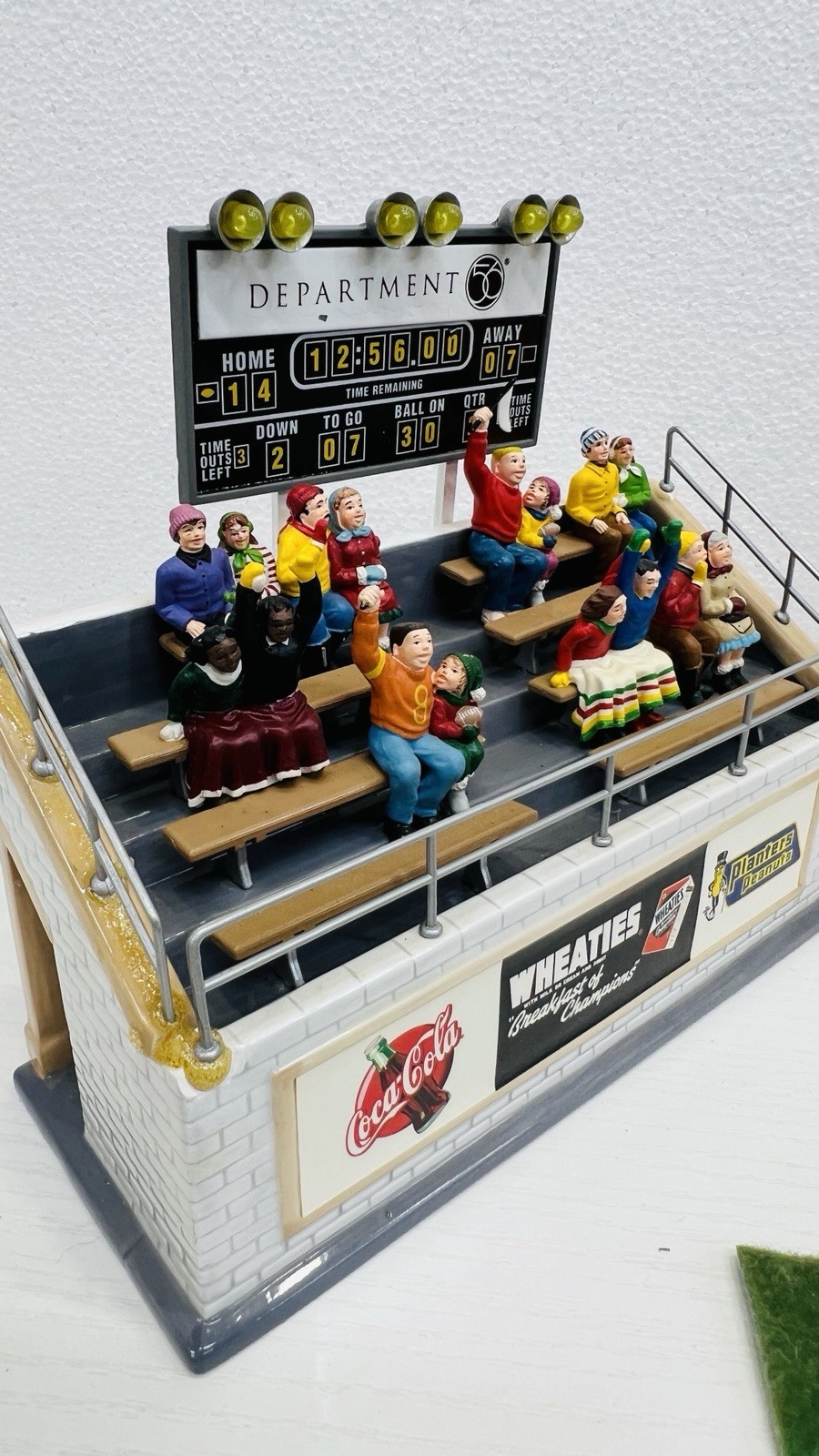 Dept 56 Snow Village “Champsfield Stadium” 55001 Retired 1999 Excellent READ !