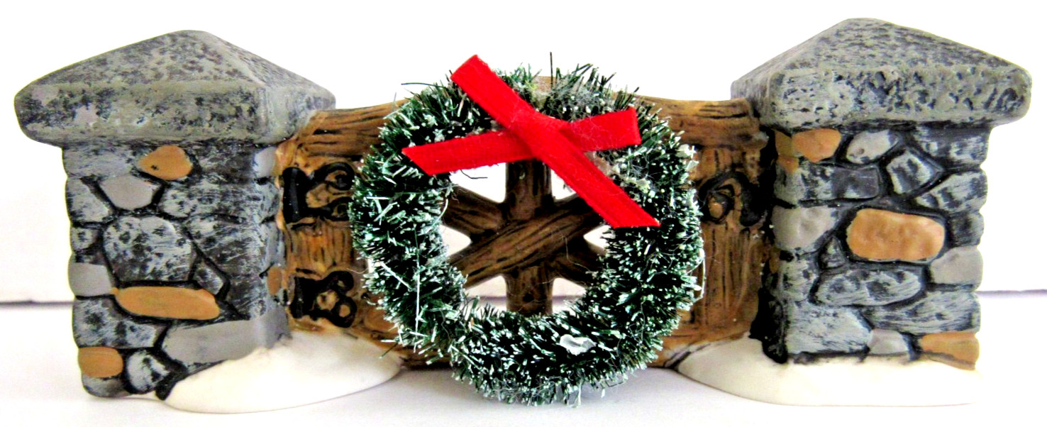 DEPT 56 “WOODLAND STONE GATE” ~ (NEW IN BOX) ~ **VILLAGE ACCESSORY** RARE !!!
